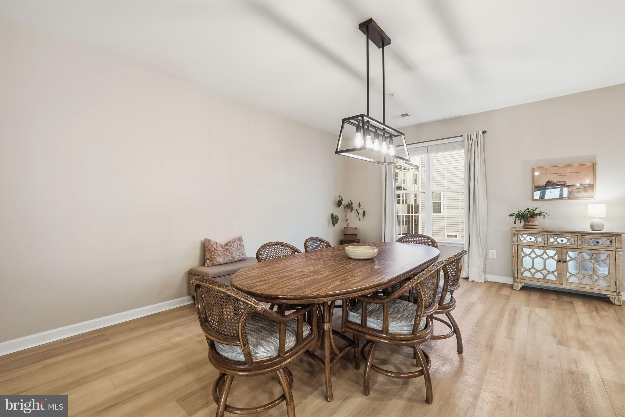 LEE SQUARE - Residential