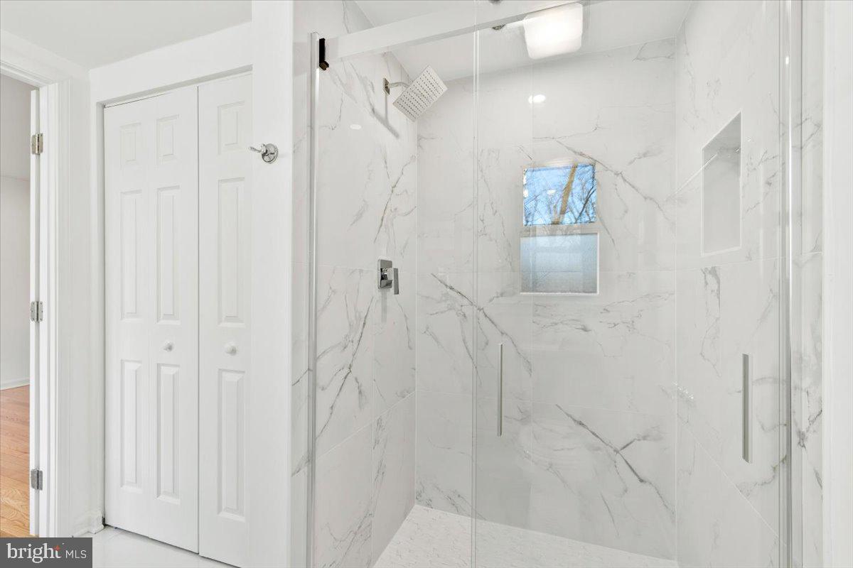 SHOOKSTOWN - Residential