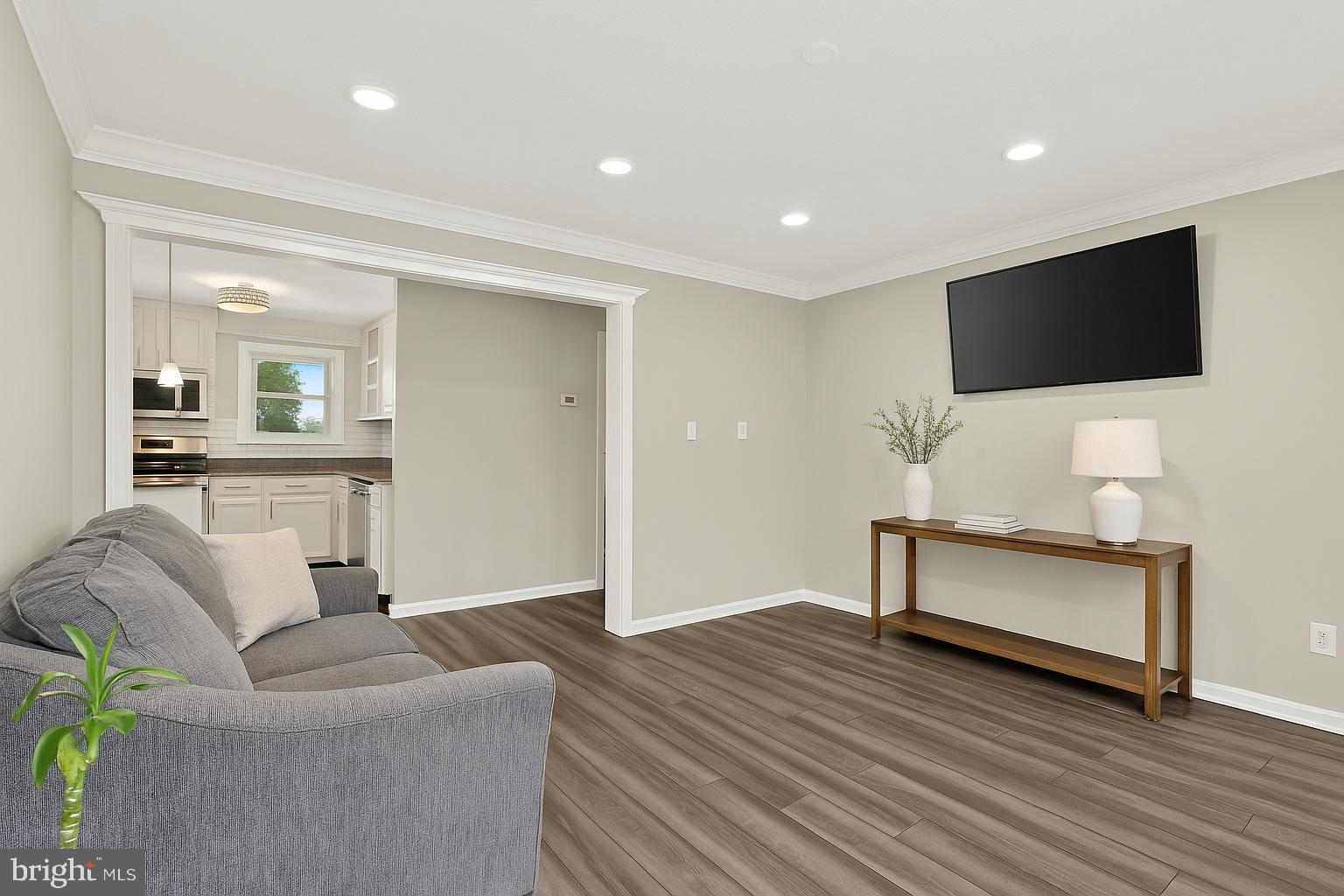 MANASSAS PARK - Residential