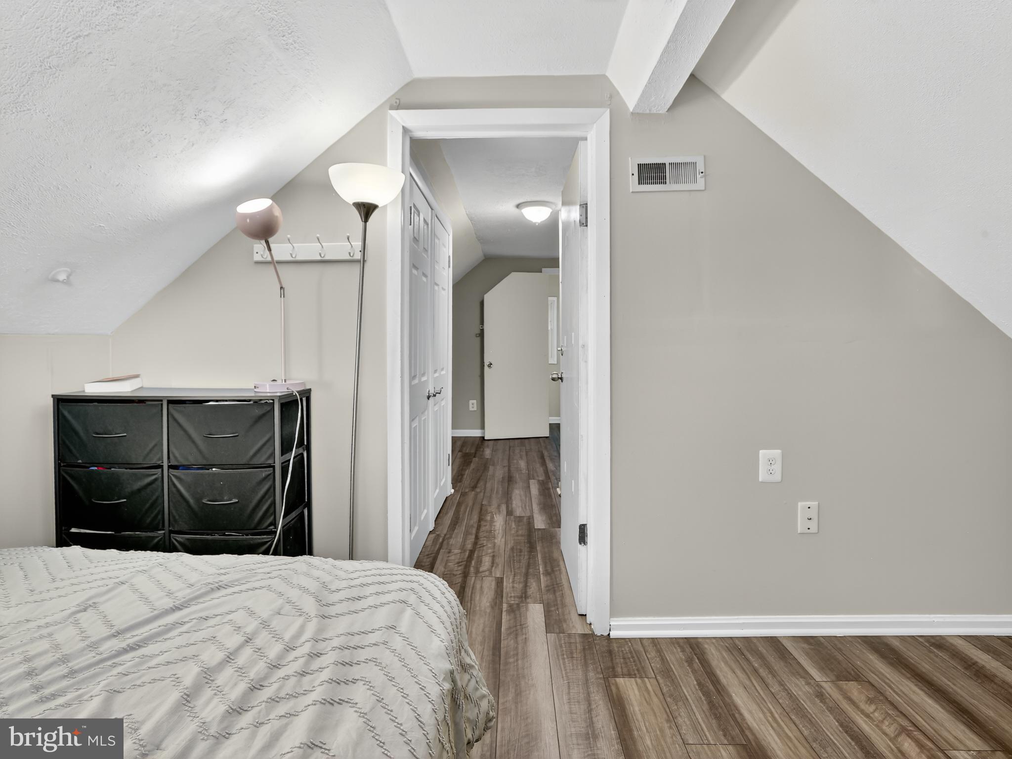 MANASSAS PARK - Residential