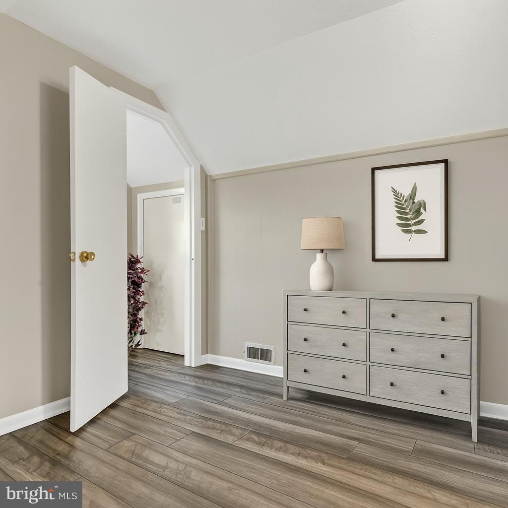 MANASSAS PARK - Residential