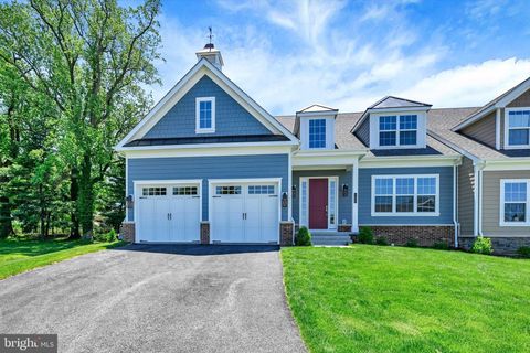 Townhouse For Sale - 116 Villabrook Way<br/> BALTIMORE, MD 21212