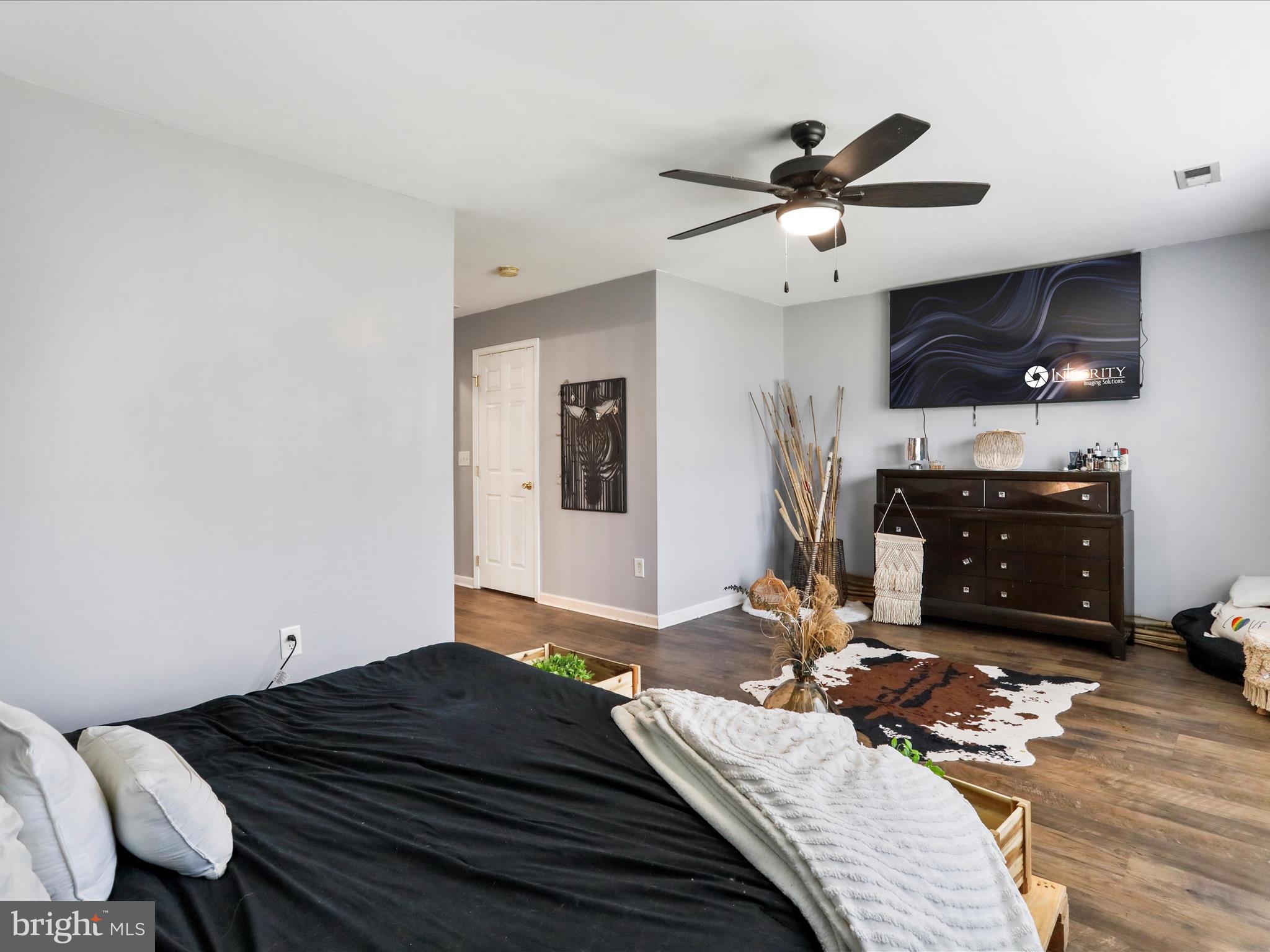 FAIRWAYS WEST - Residential