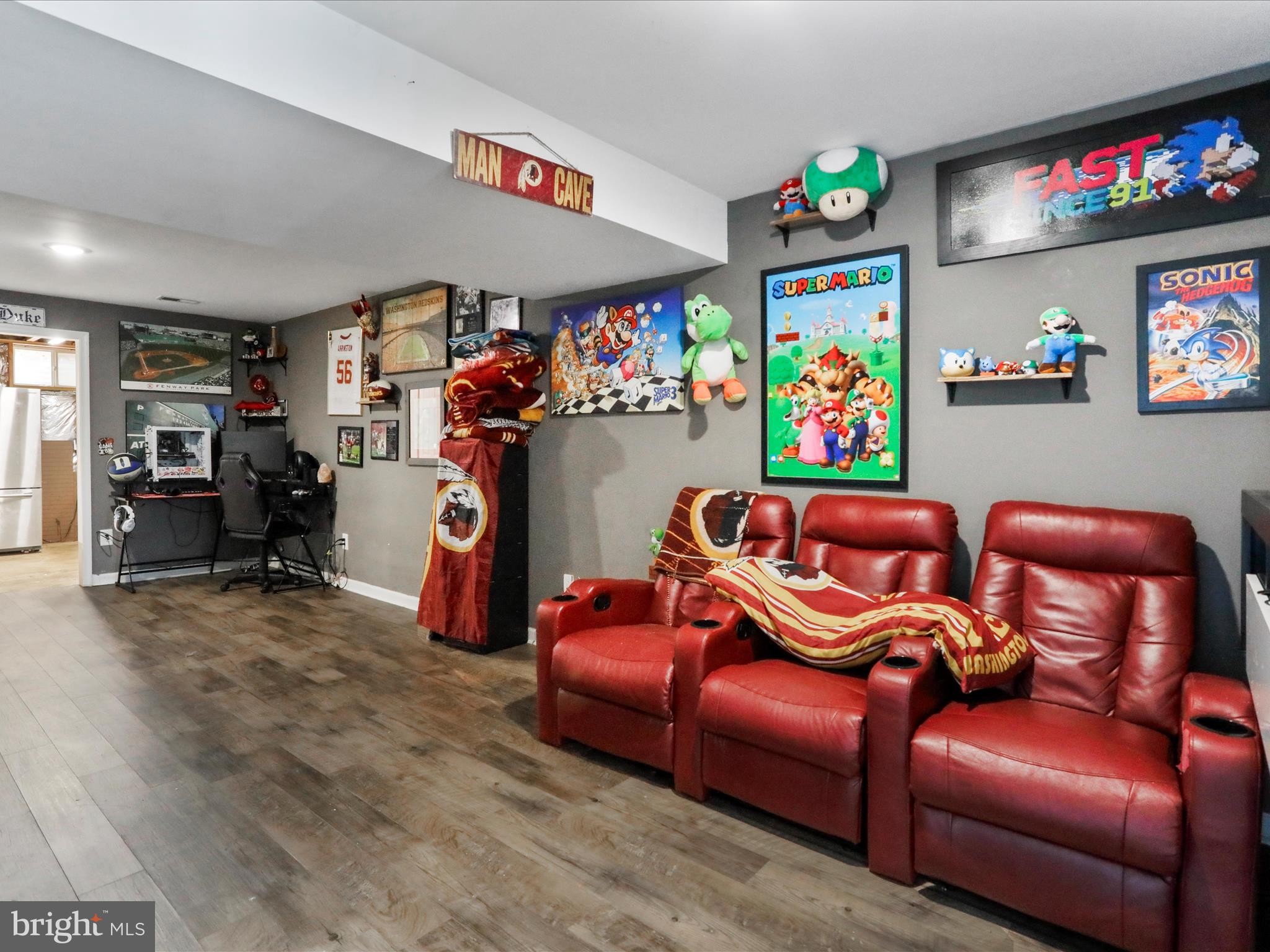 FAIRWAYS WEST - Residential