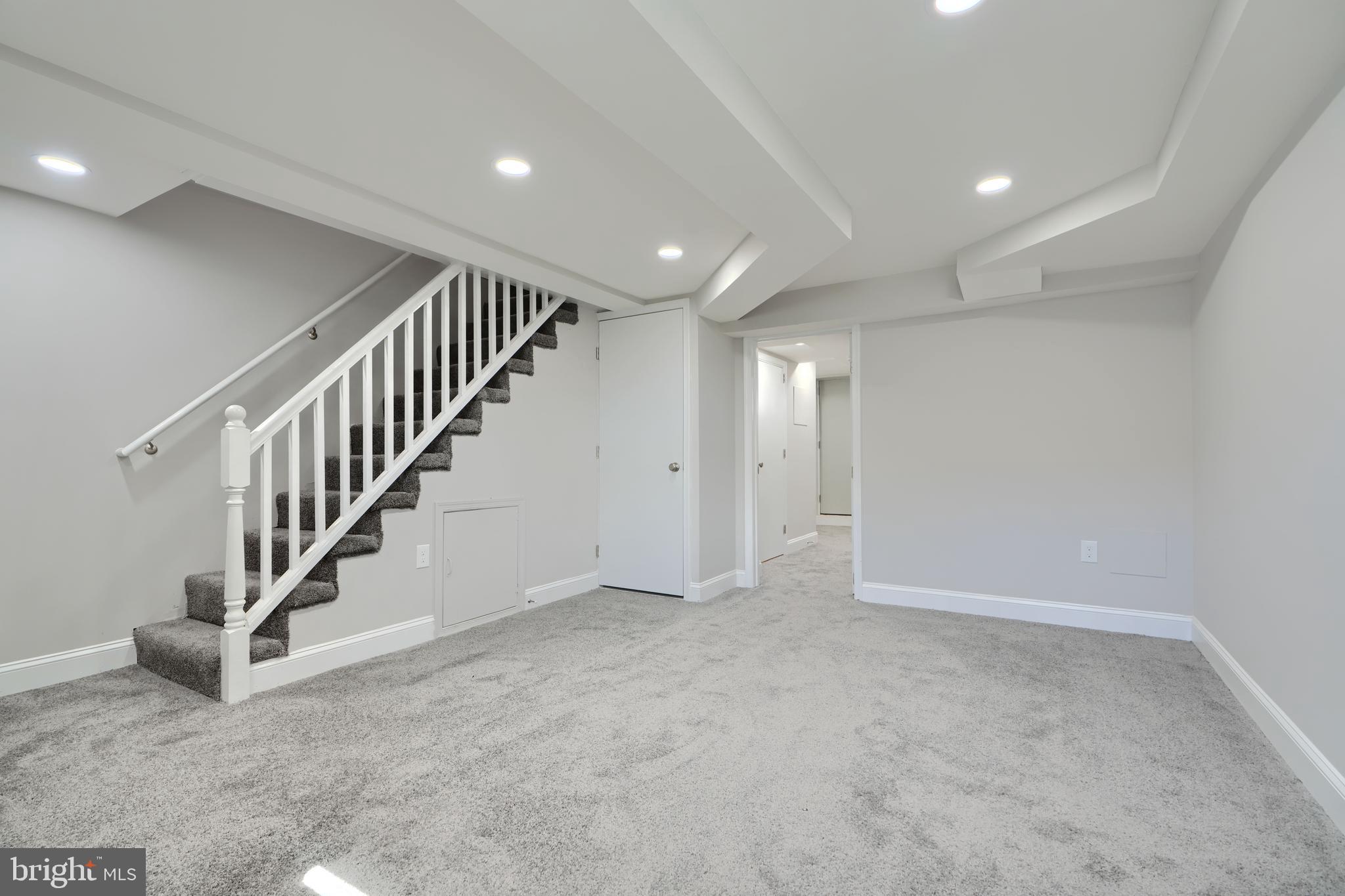 ROGNEL HEIGHTS - Residential