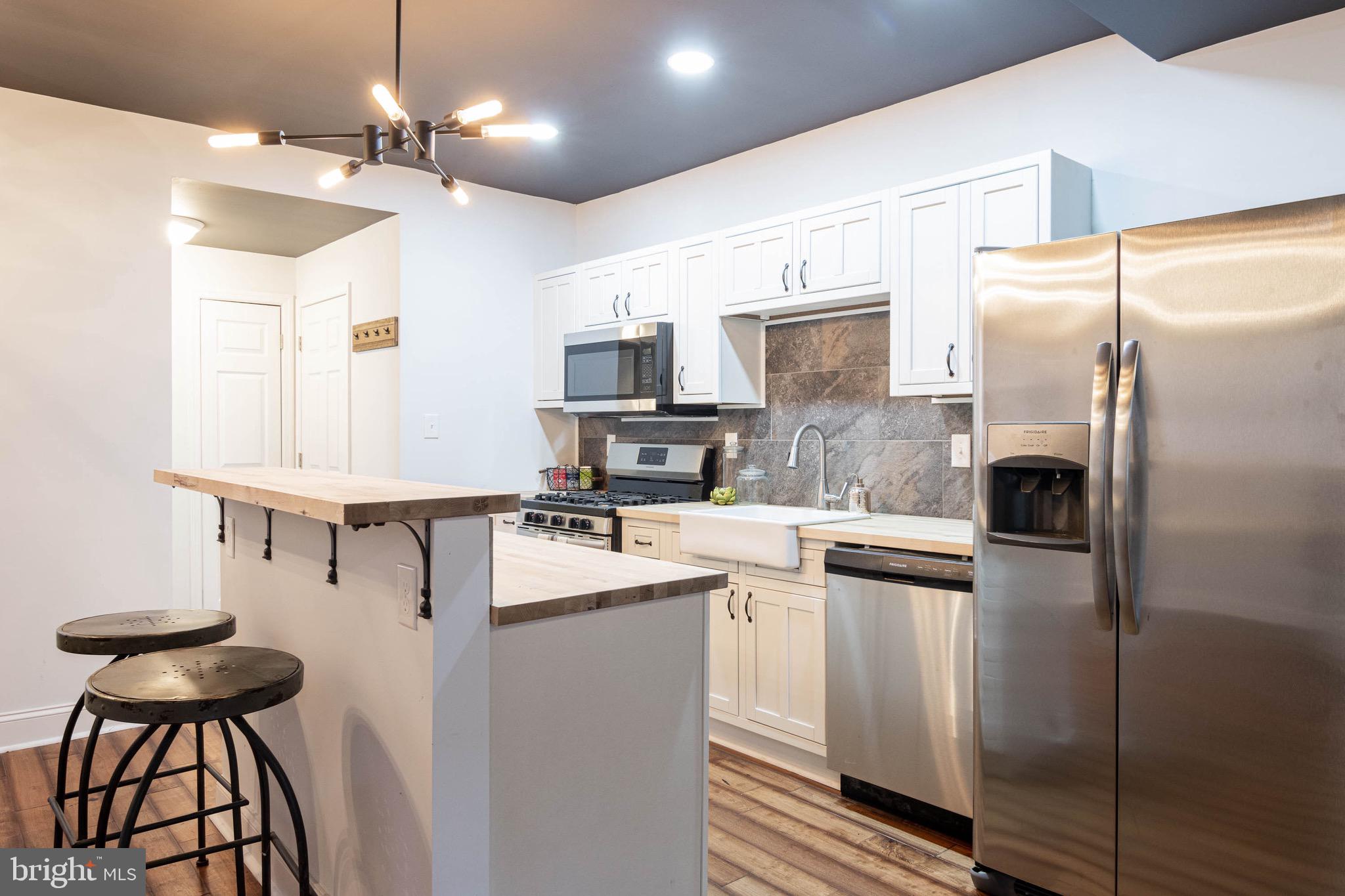 WAVERLY - Residential