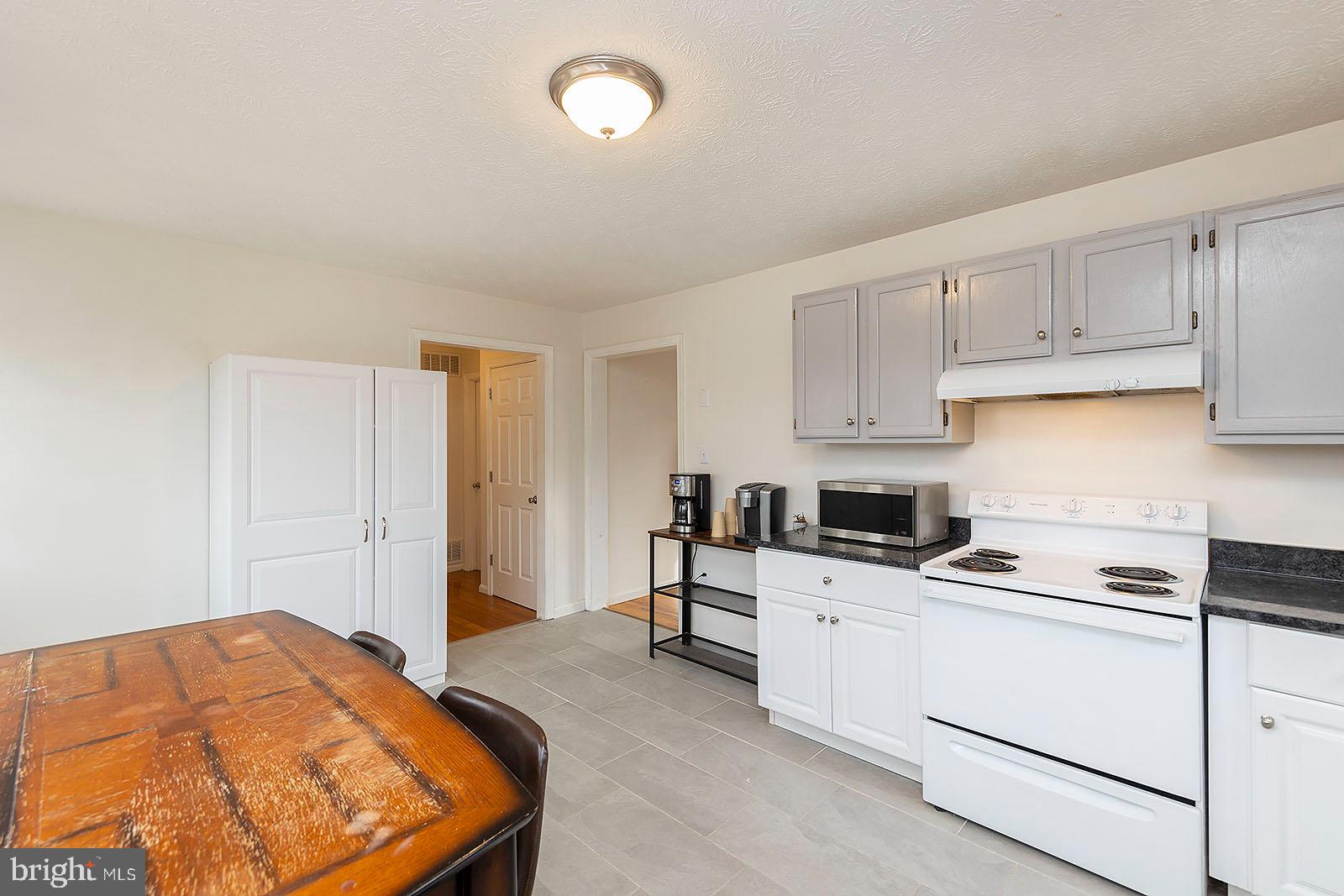 PEMBRIDGE HEIGHTS - Residential