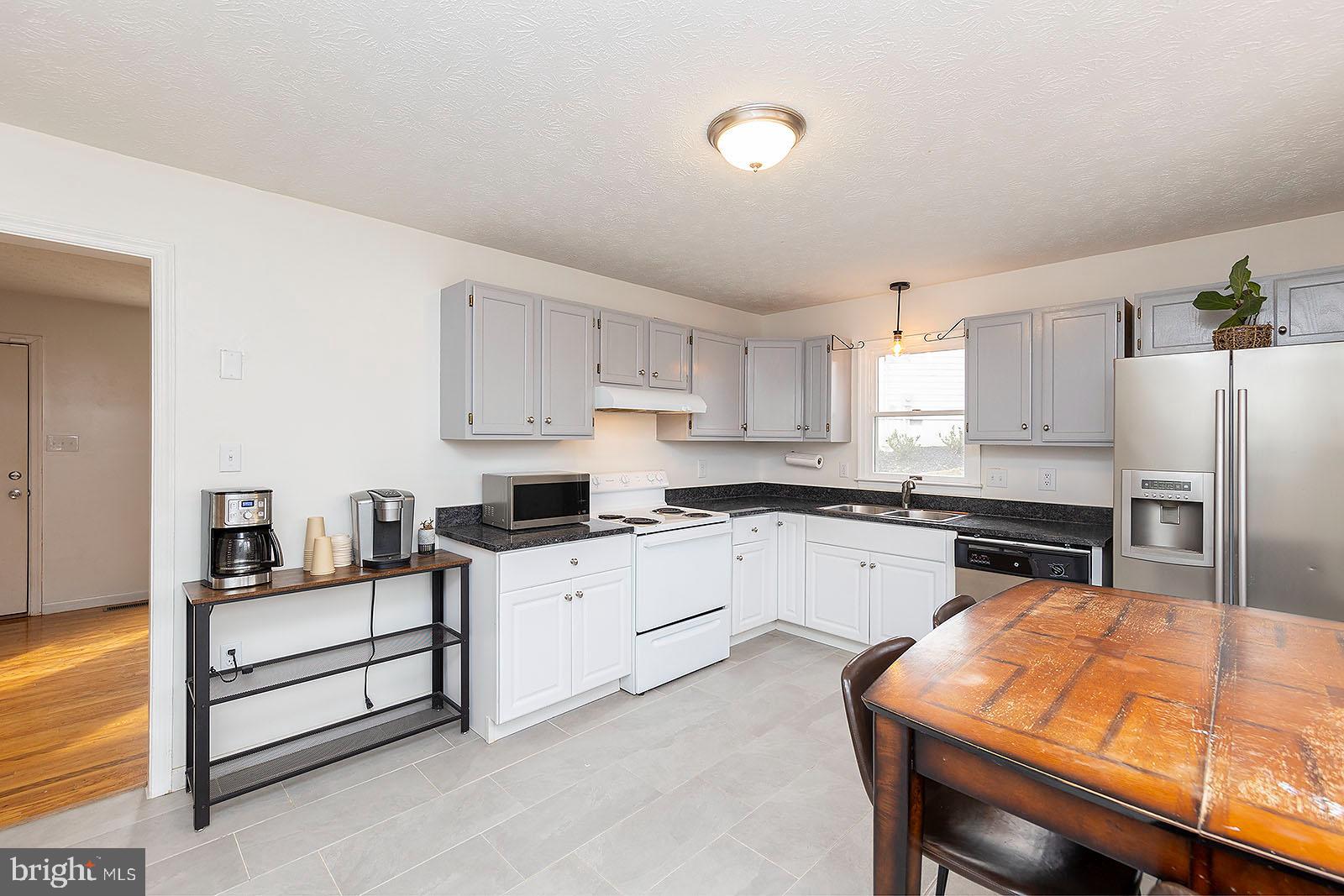 PEMBRIDGE HEIGHTS - Residential