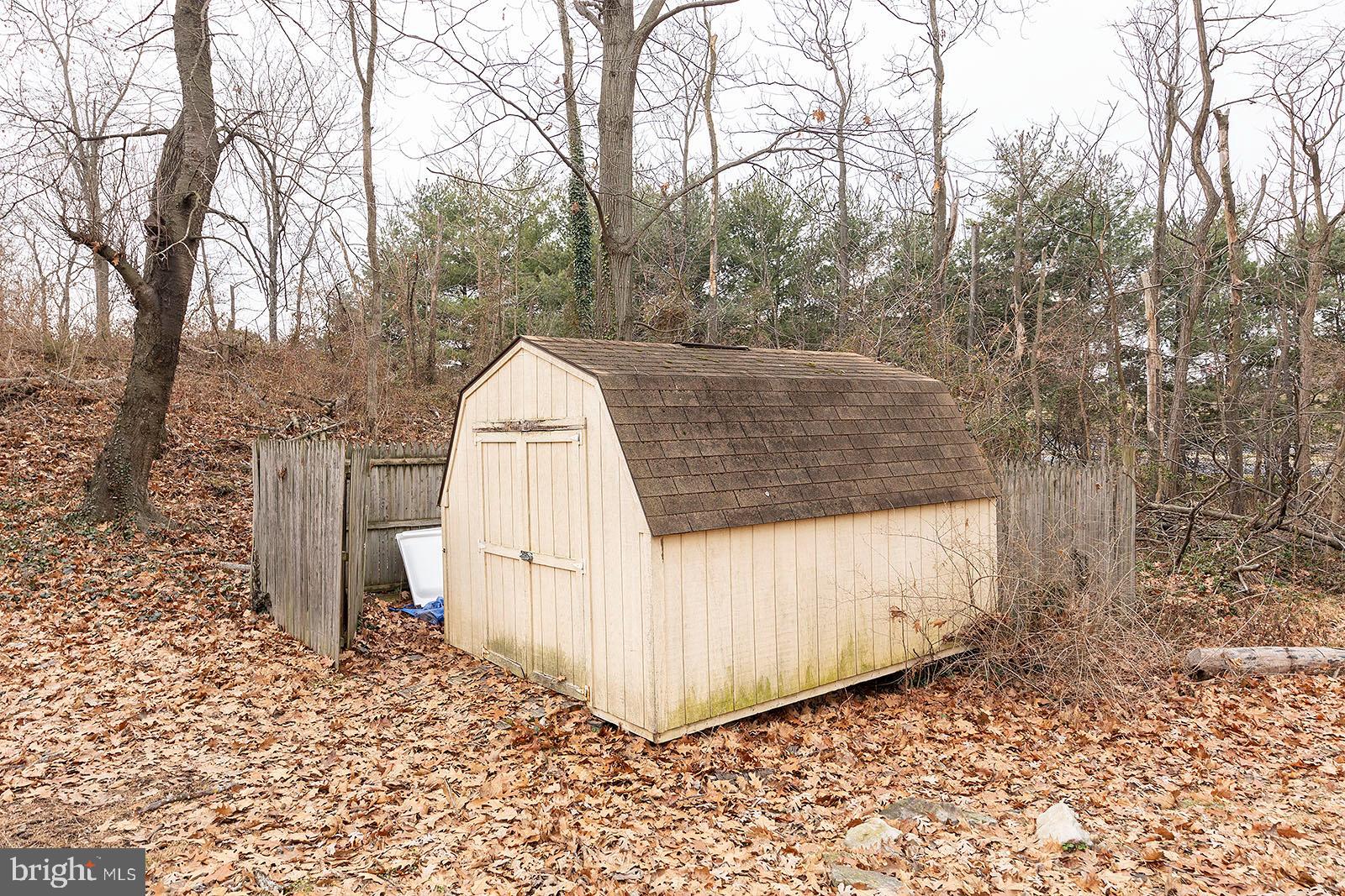 PEMBRIDGE HEIGHTS - Residential