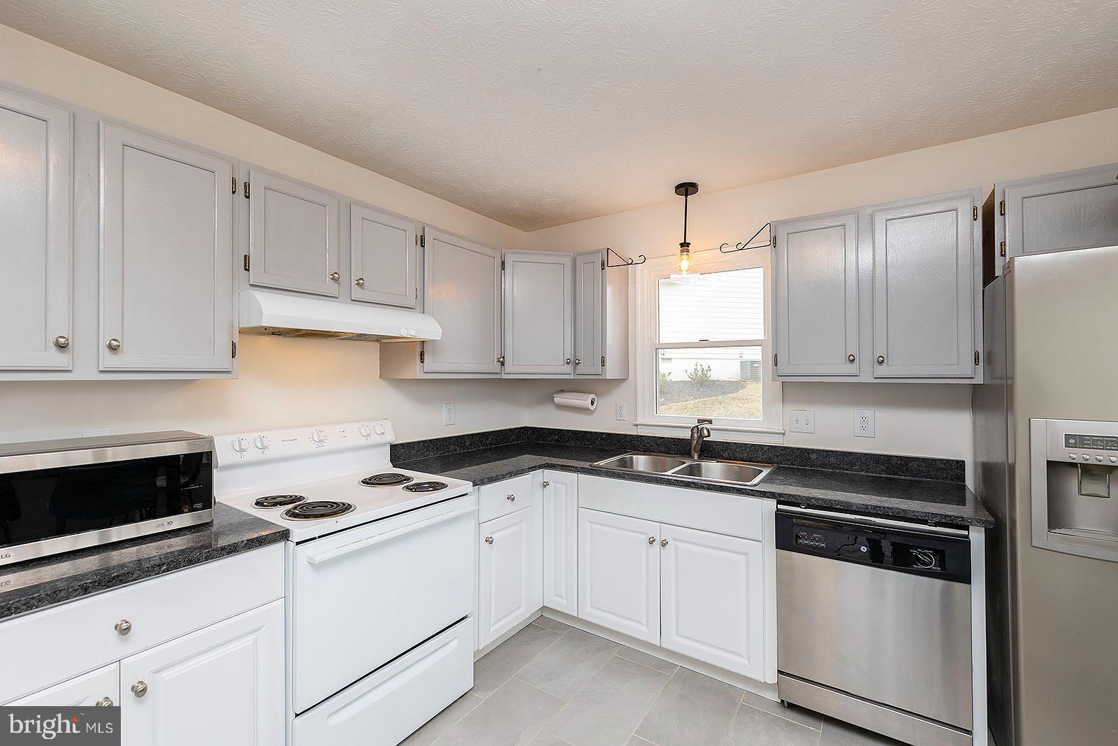 PEMBRIDGE HEIGHTS - Residential