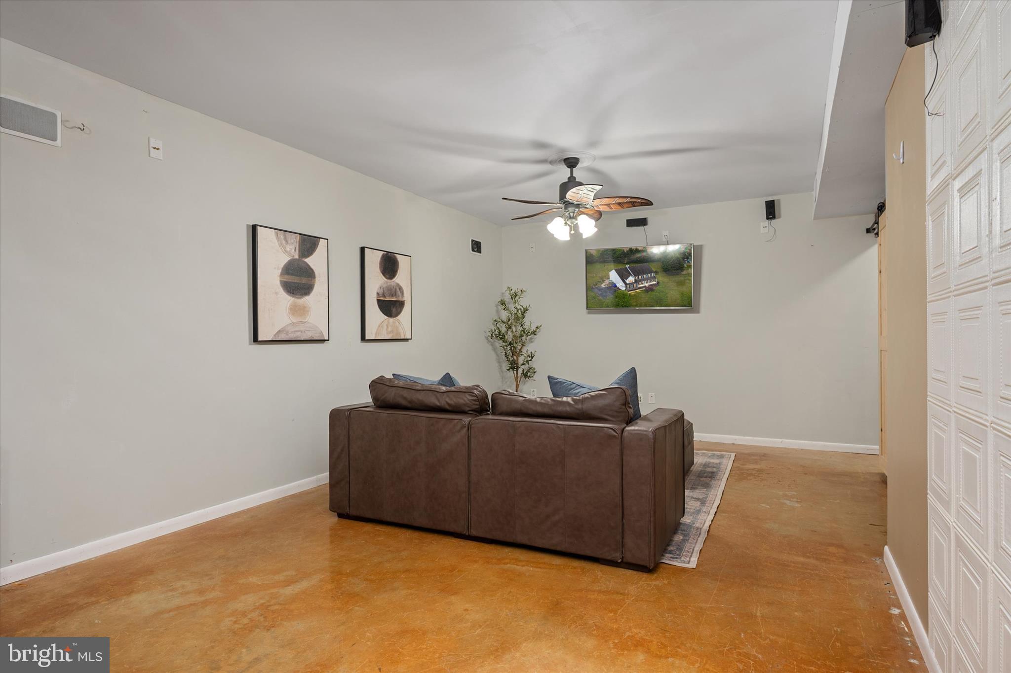 ASHLEIGH MANOR SOUTH - Residential