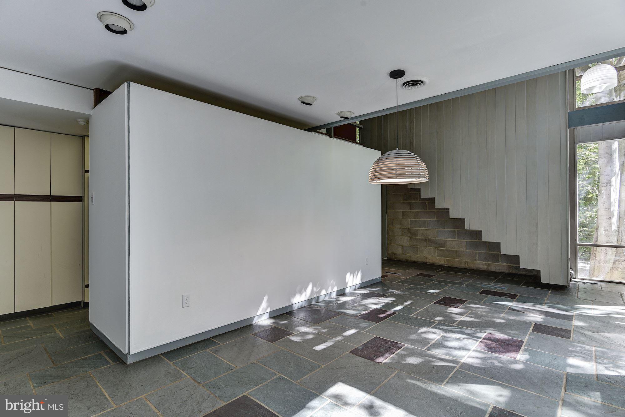 BANNOCKBURN - Residential Lease