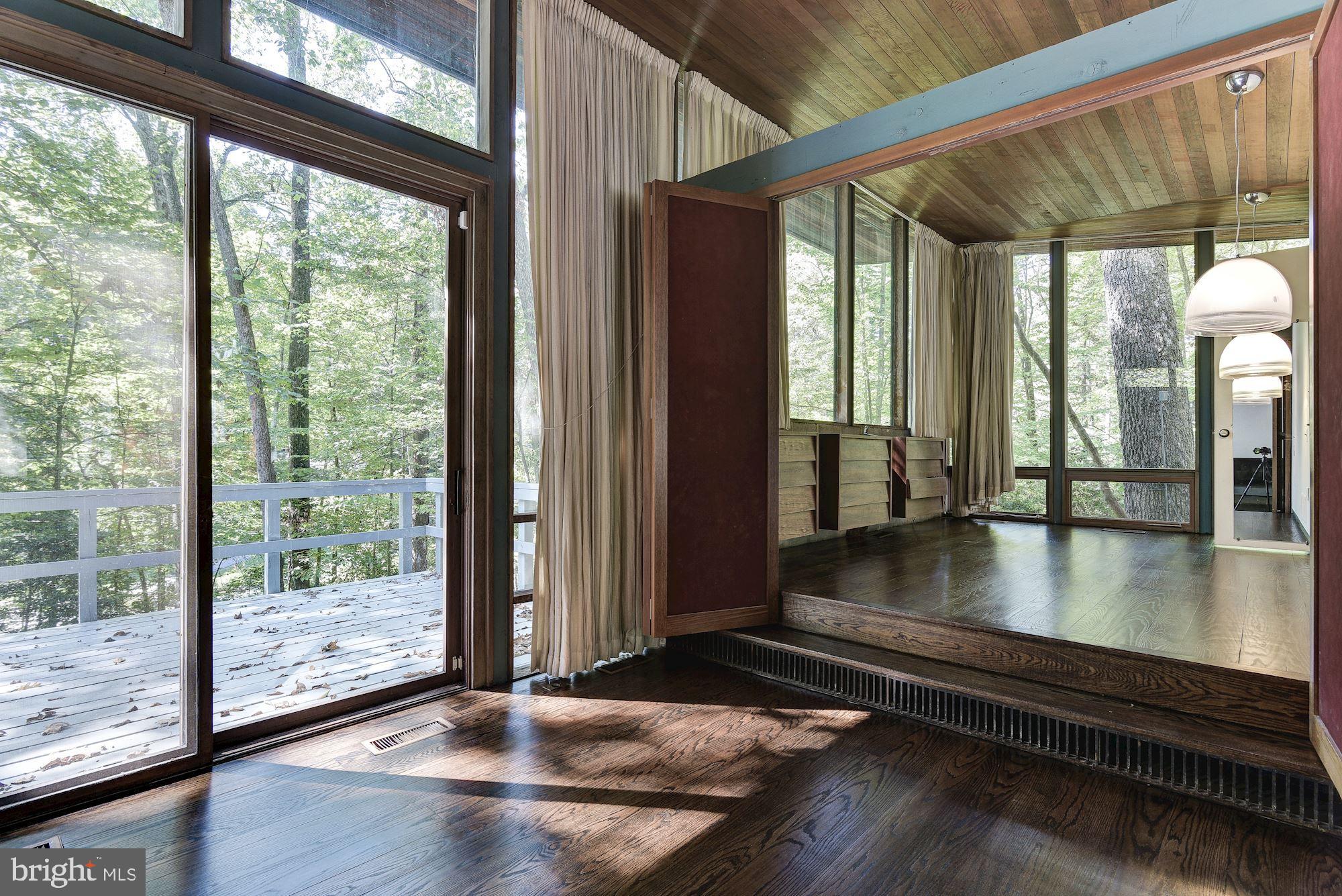 BANNOCKBURN - Residential Lease