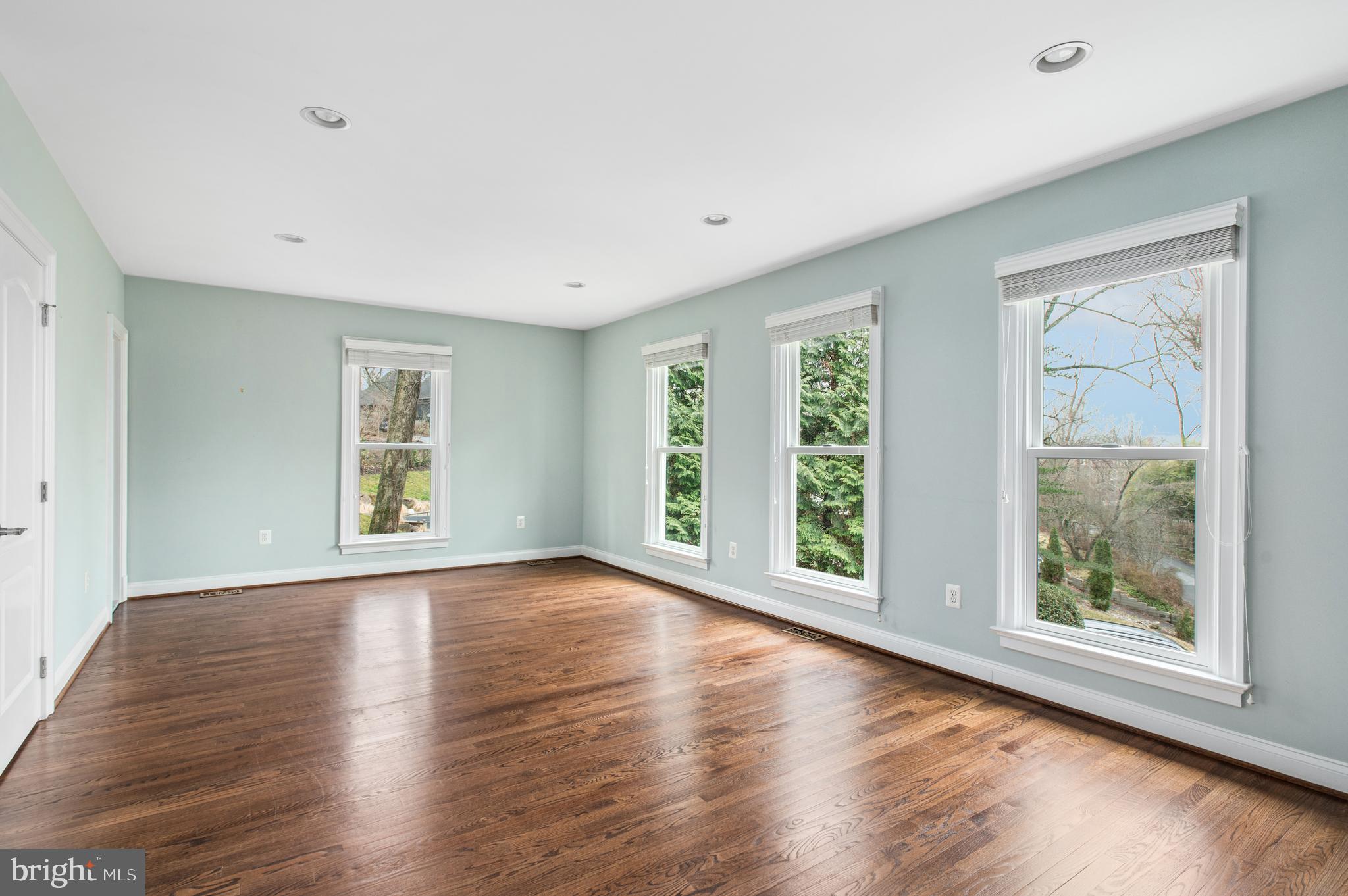 GLEN ECHO HEIGHTS - Residential