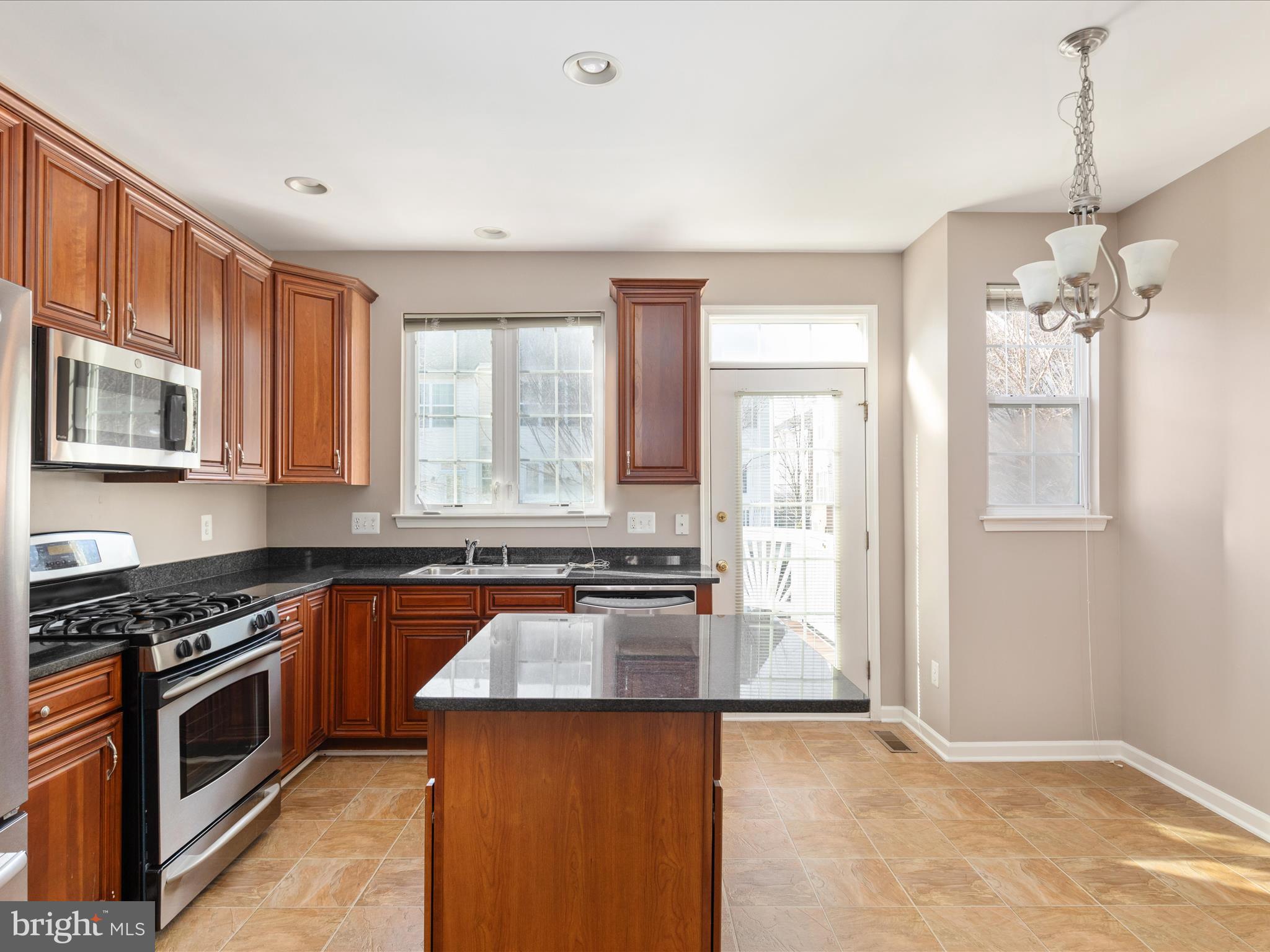 BELMONT LAND BAY - Residential