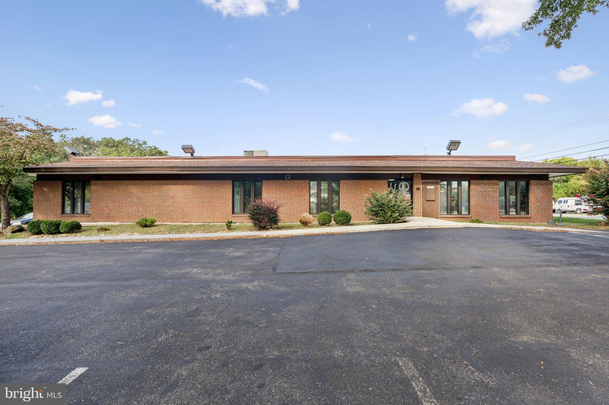 842 N SHENANDOAH AVENUE