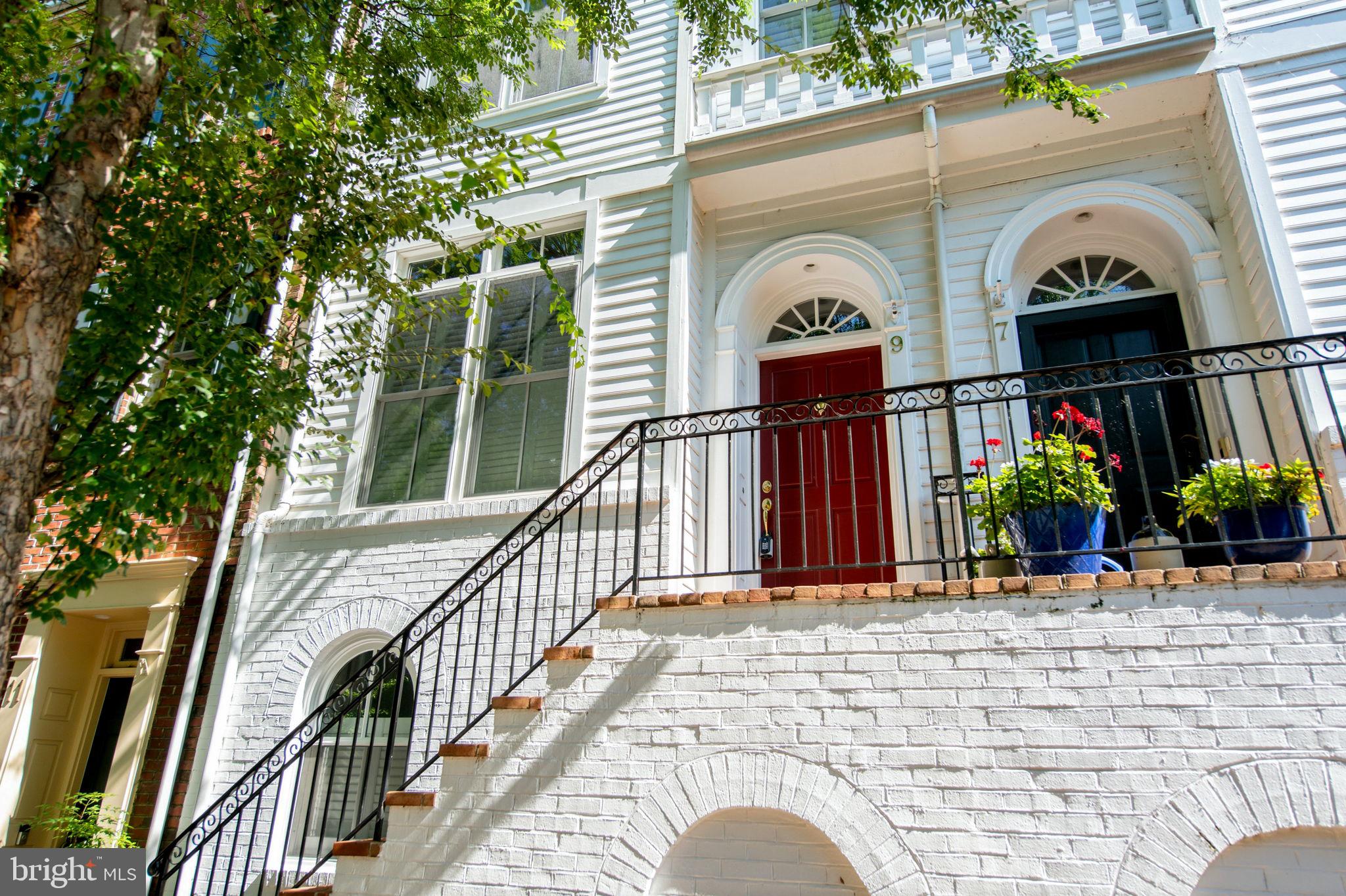 9 FRANKLIN STREET