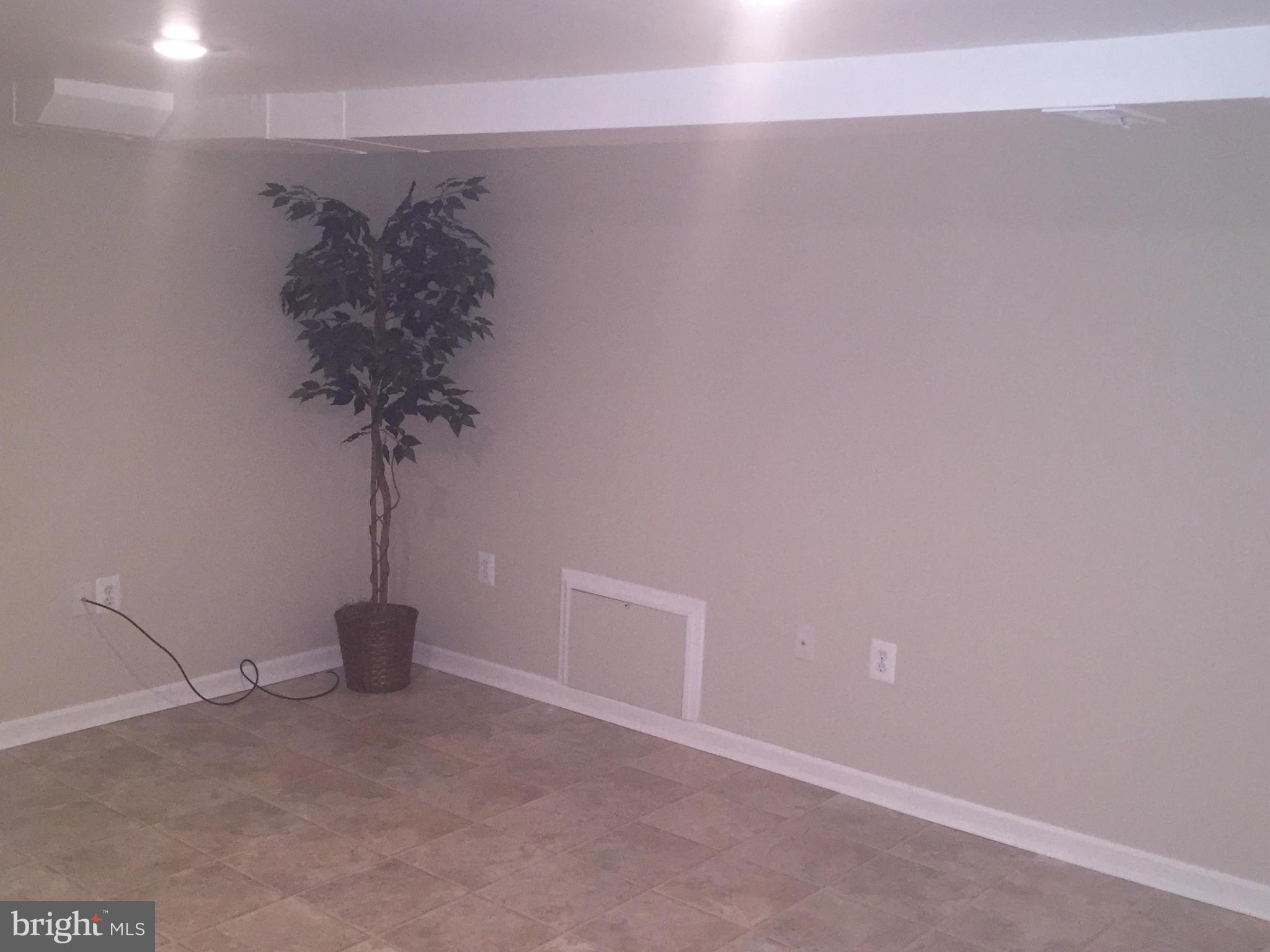 AIRAGE VILLAGE - Residential