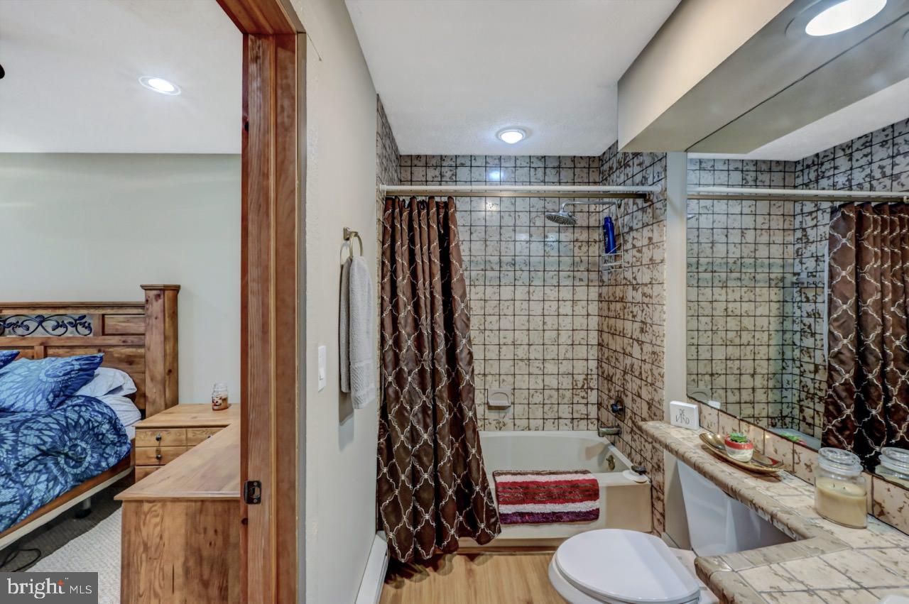 SNOW RIDGE VILLAGE - Residential