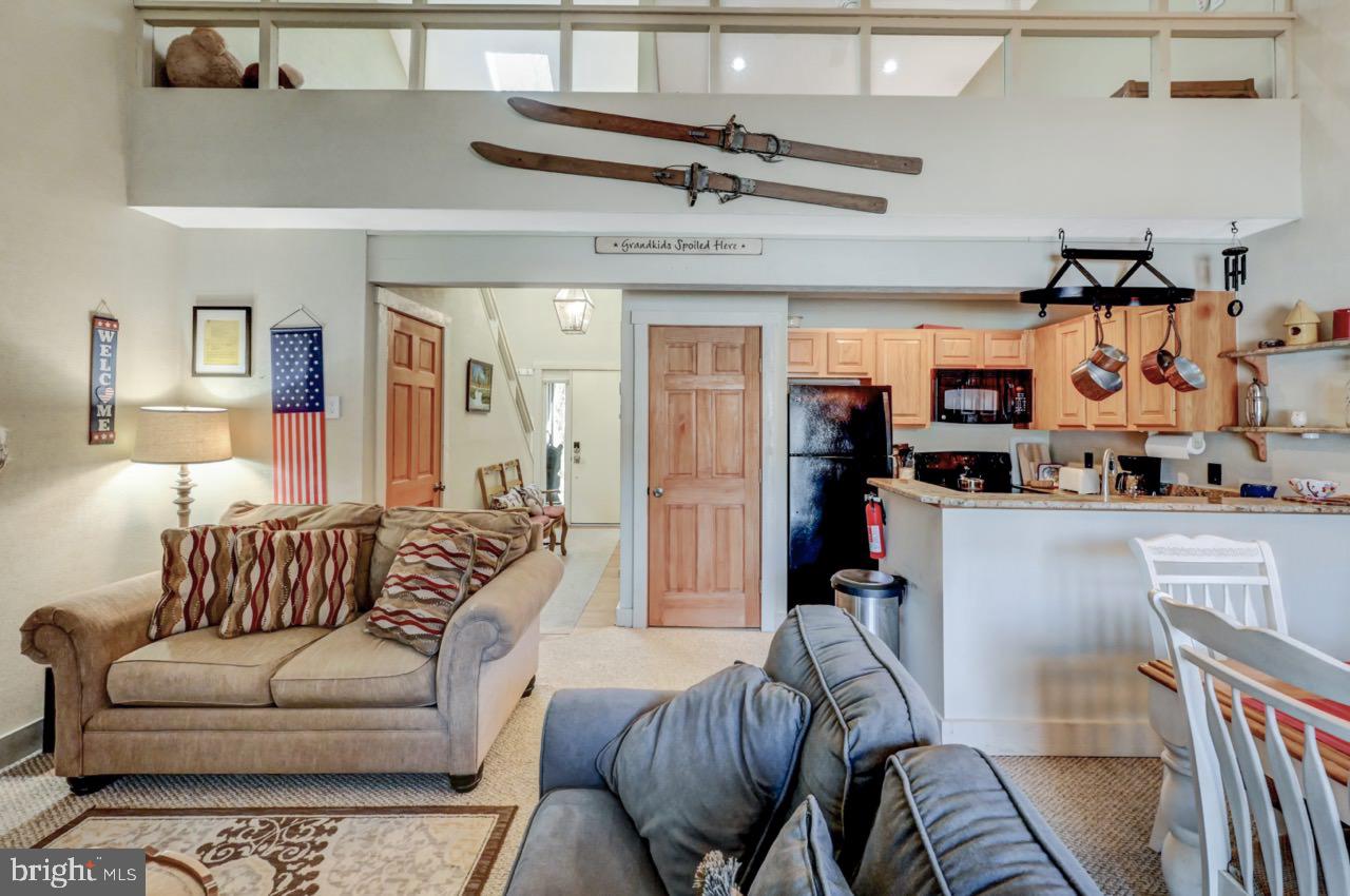 SNOW RIDGE VILLAGE - Residential