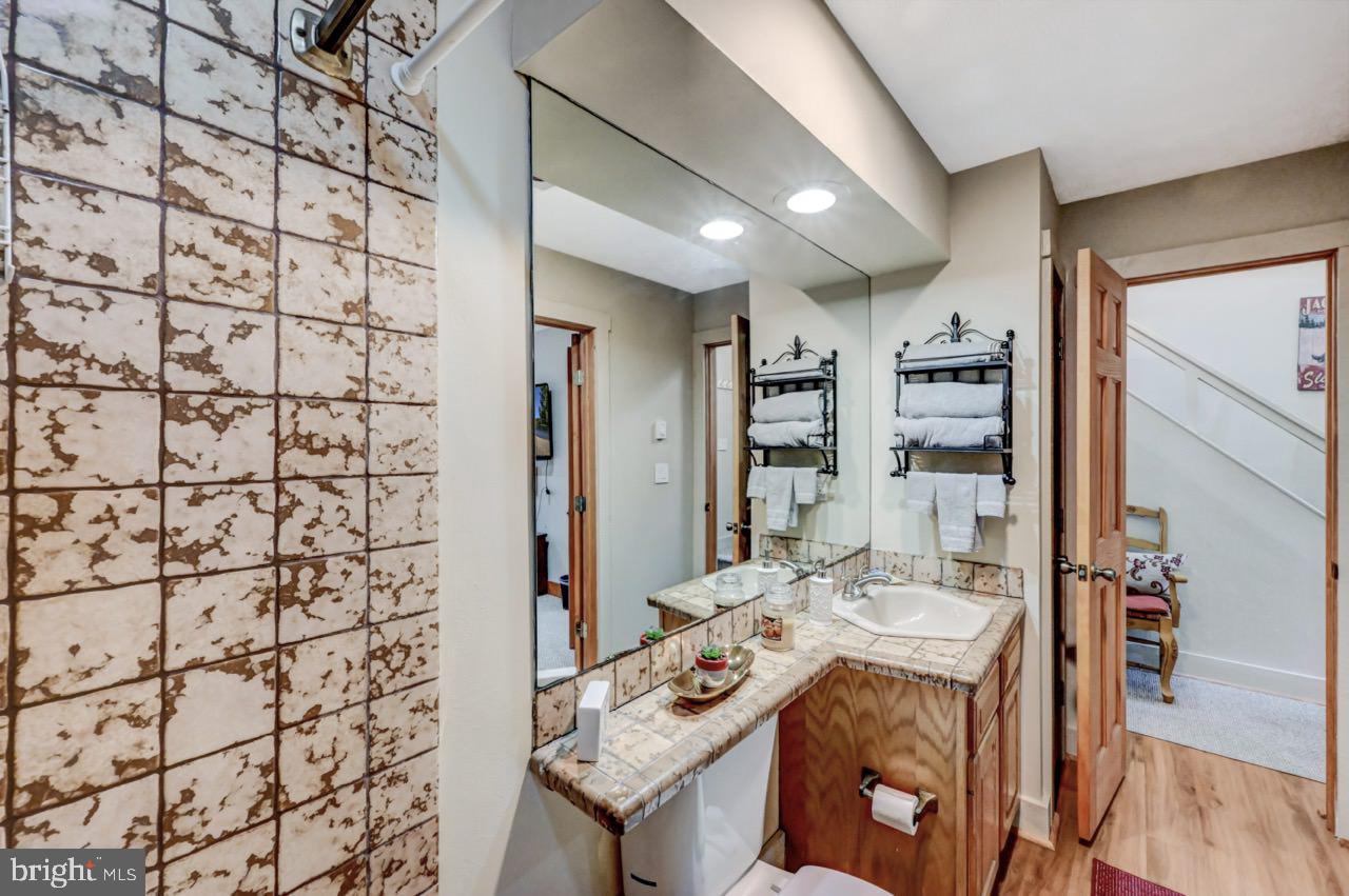 SNOW RIDGE VILLAGE - Residential