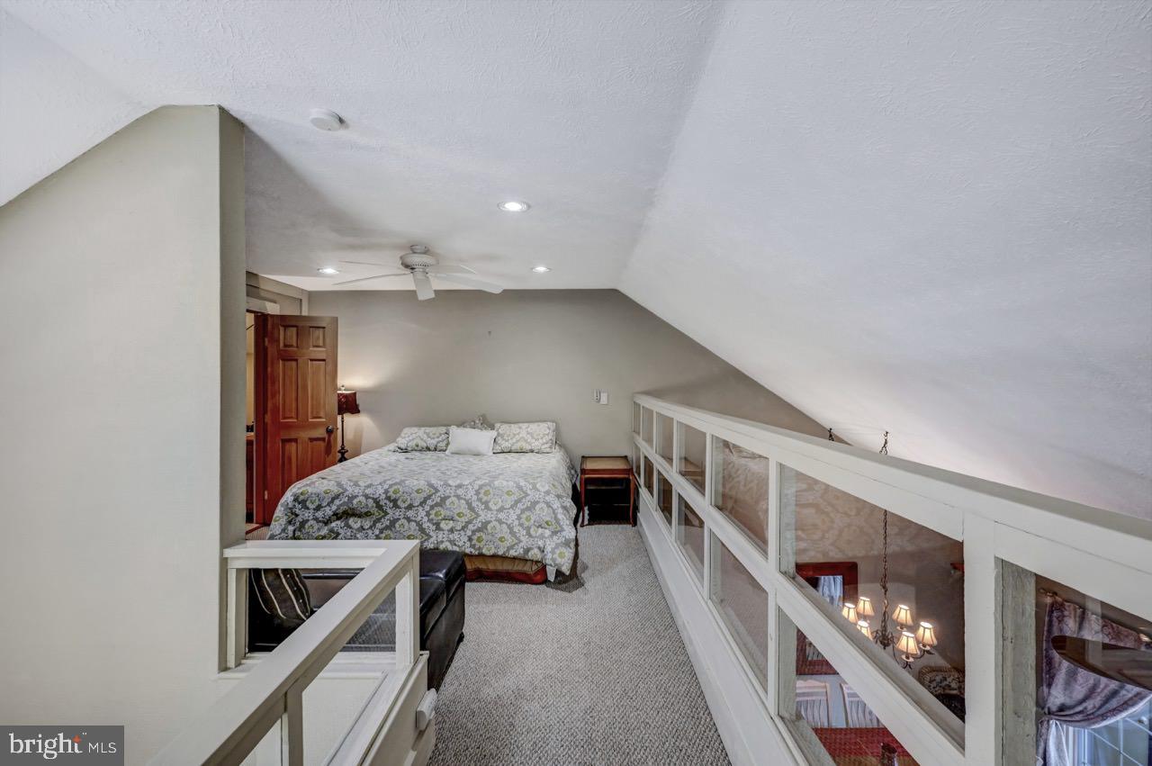 SNOW RIDGE VILLAGE - Residential