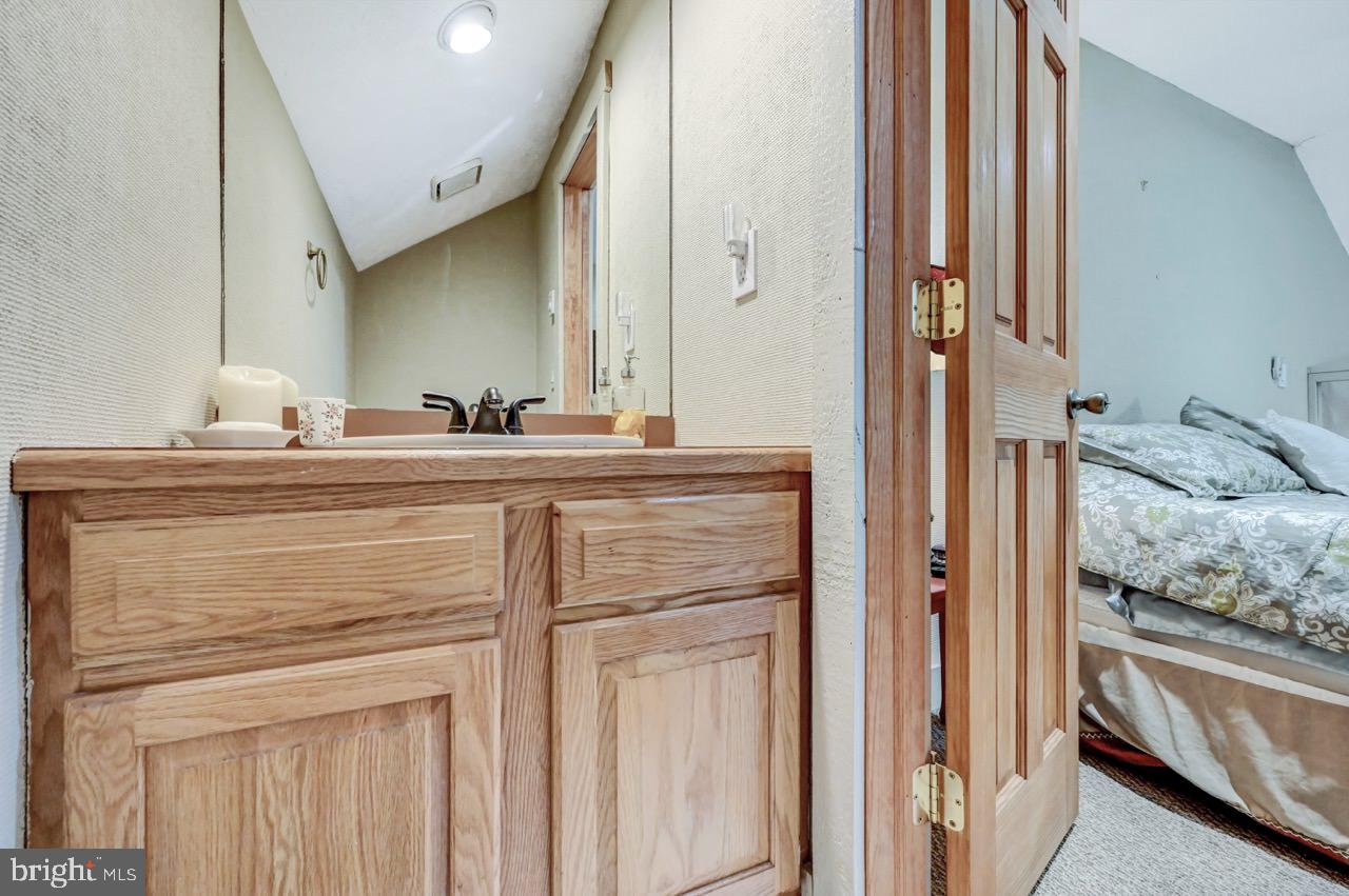 SNOW RIDGE VILLAGE - Residential