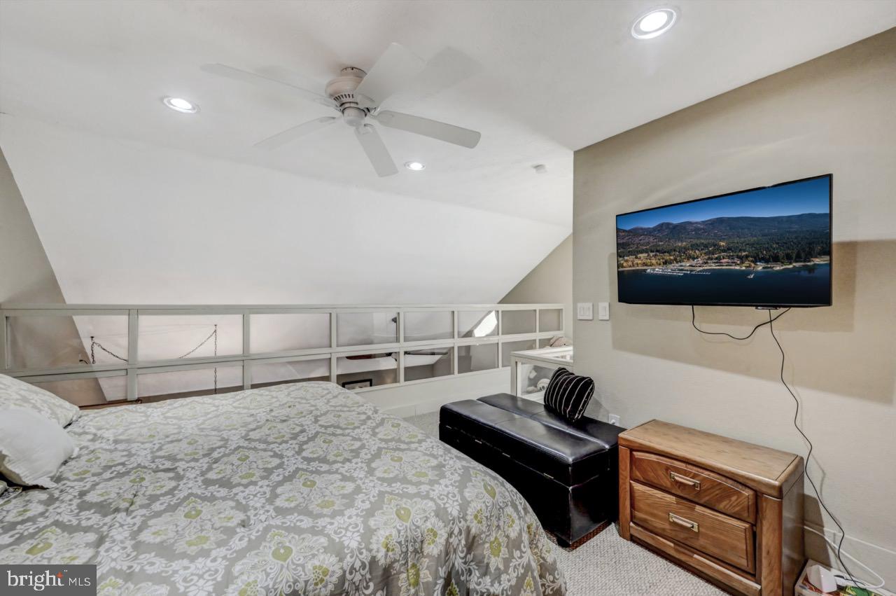 SNOW RIDGE VILLAGE - Residential