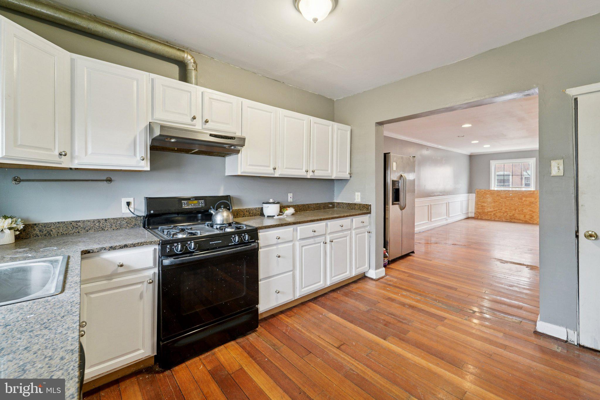 GREEKTOWN - Residential