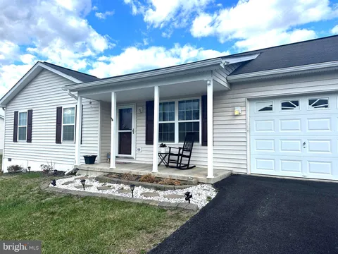 506 Dickenson Drive, Inwood, WV 25428 - MLS#: WVBE2038194