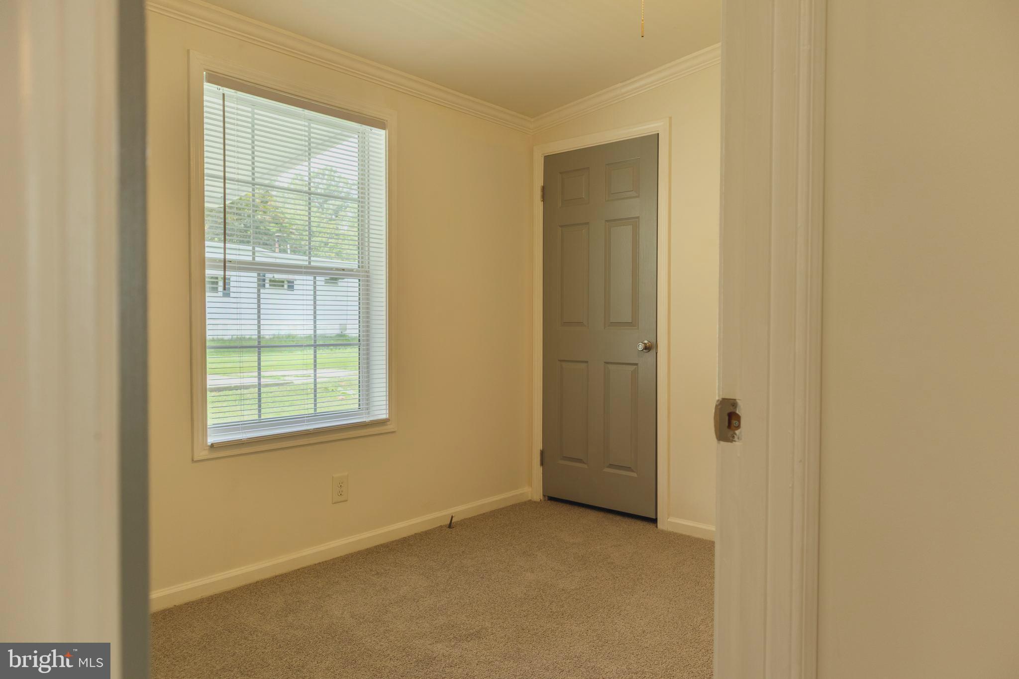 VILLAGE GREEN - Residential