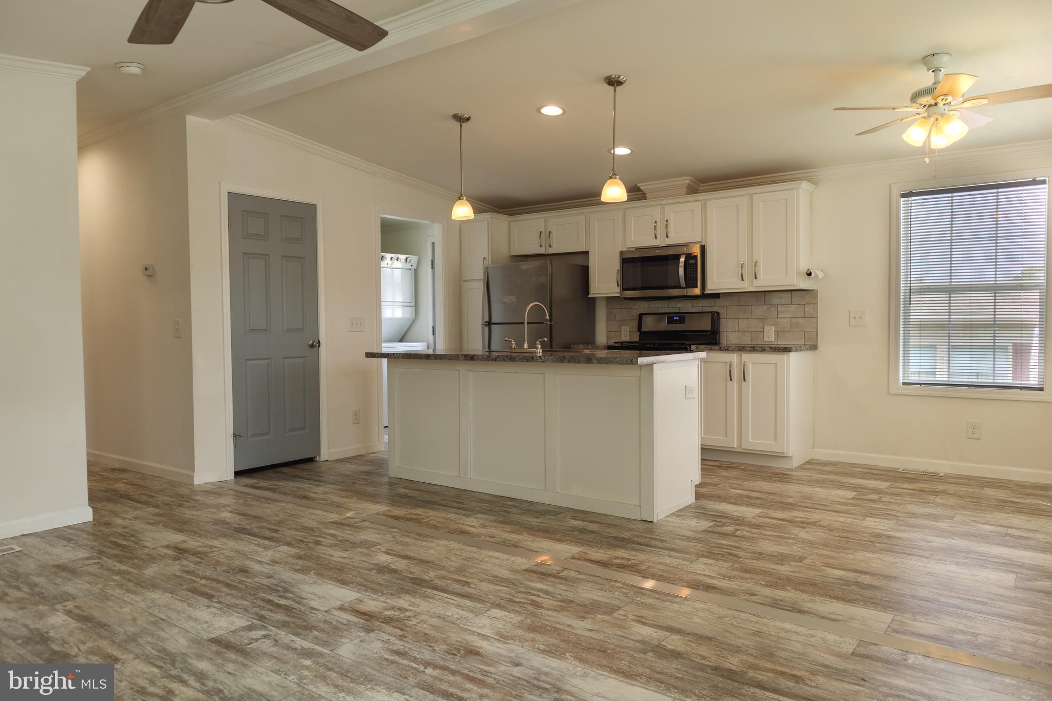 VILLAGE GREEN - Residential