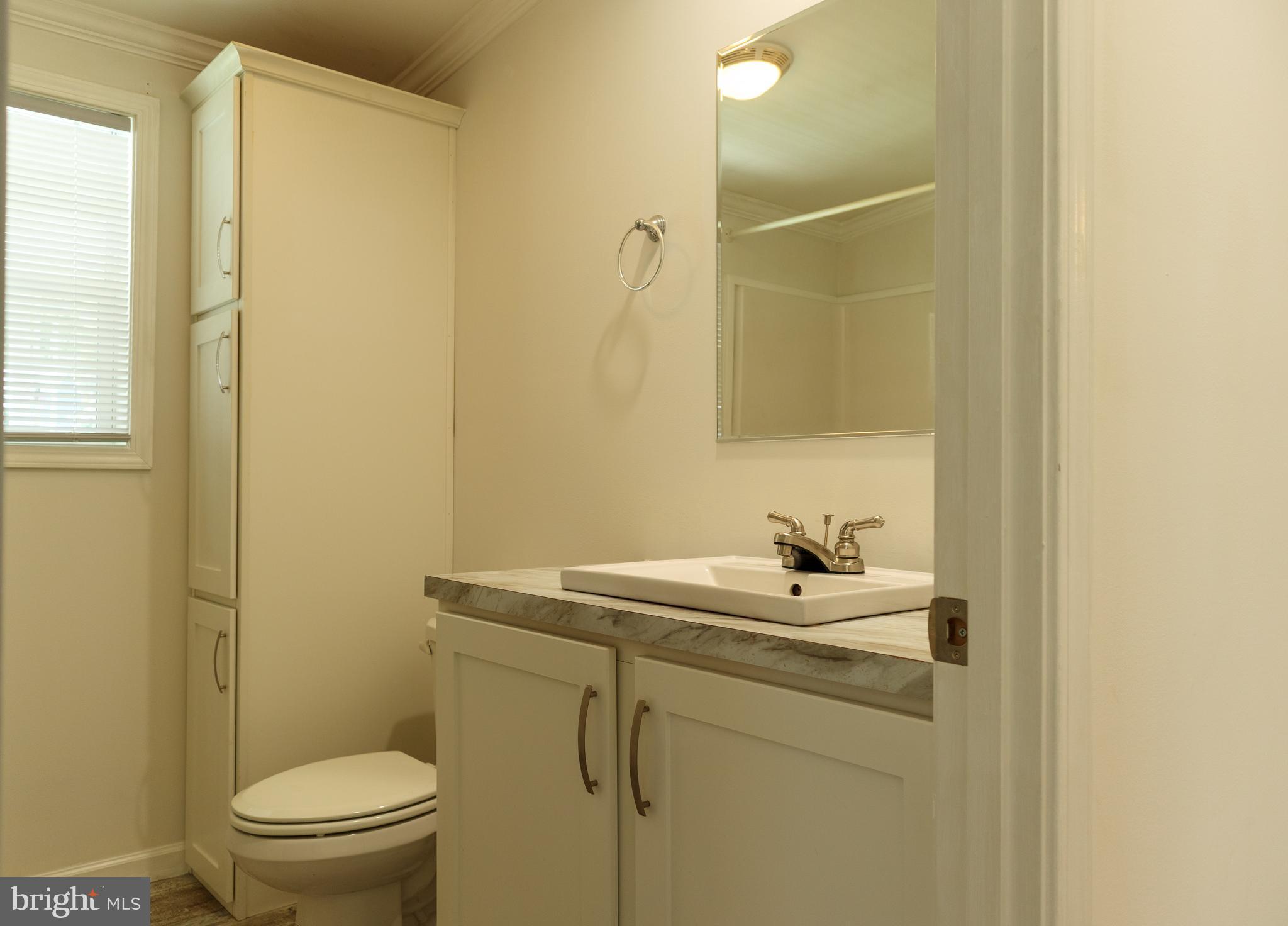 VILLAGE GREEN - Residential