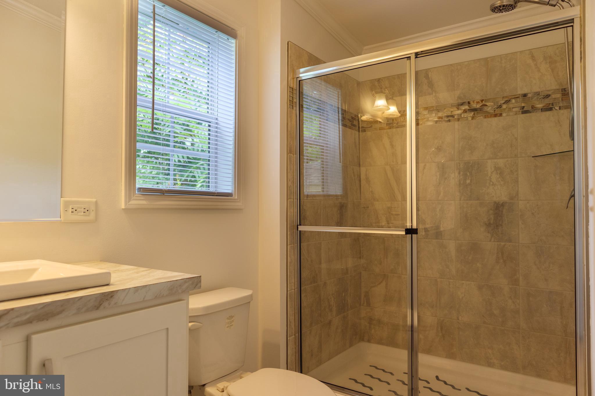 VILLAGE GREEN - Residential