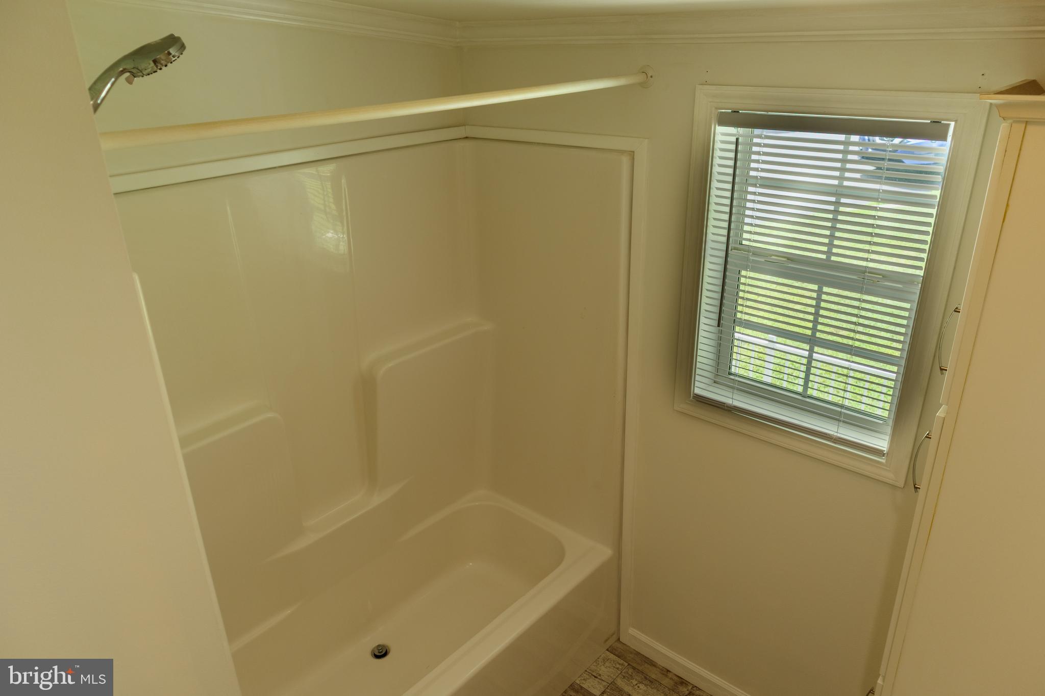 VILLAGE GREEN - Residential