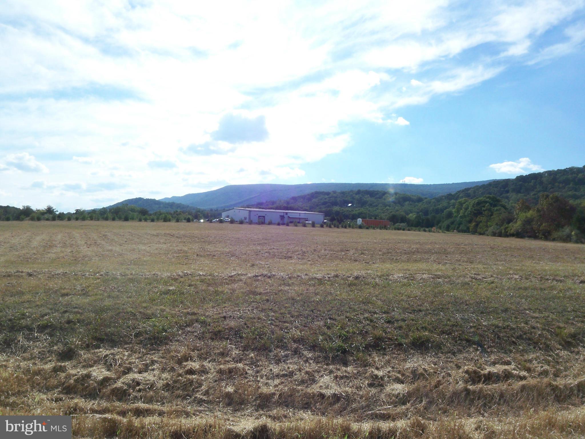 522 BUSINESS PARK - Commercial Sale