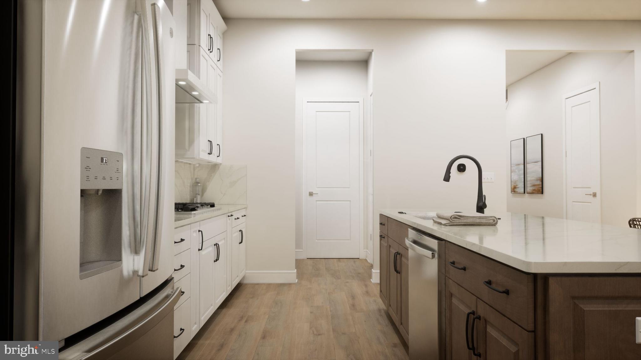 ROBINSON MANOR - Residential