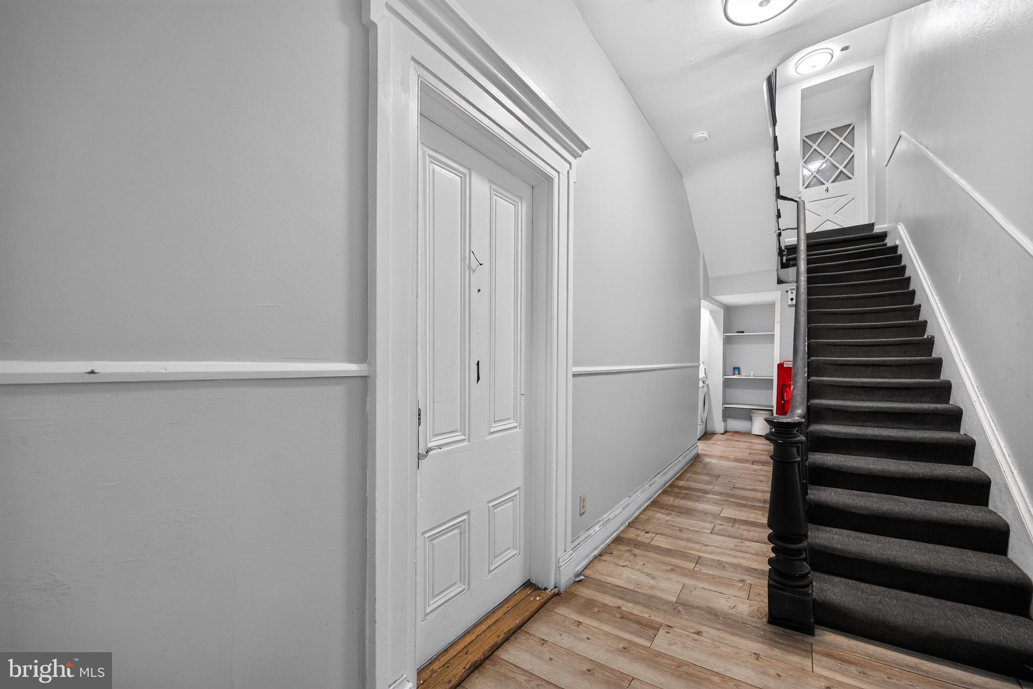 326 W BROAD STREET