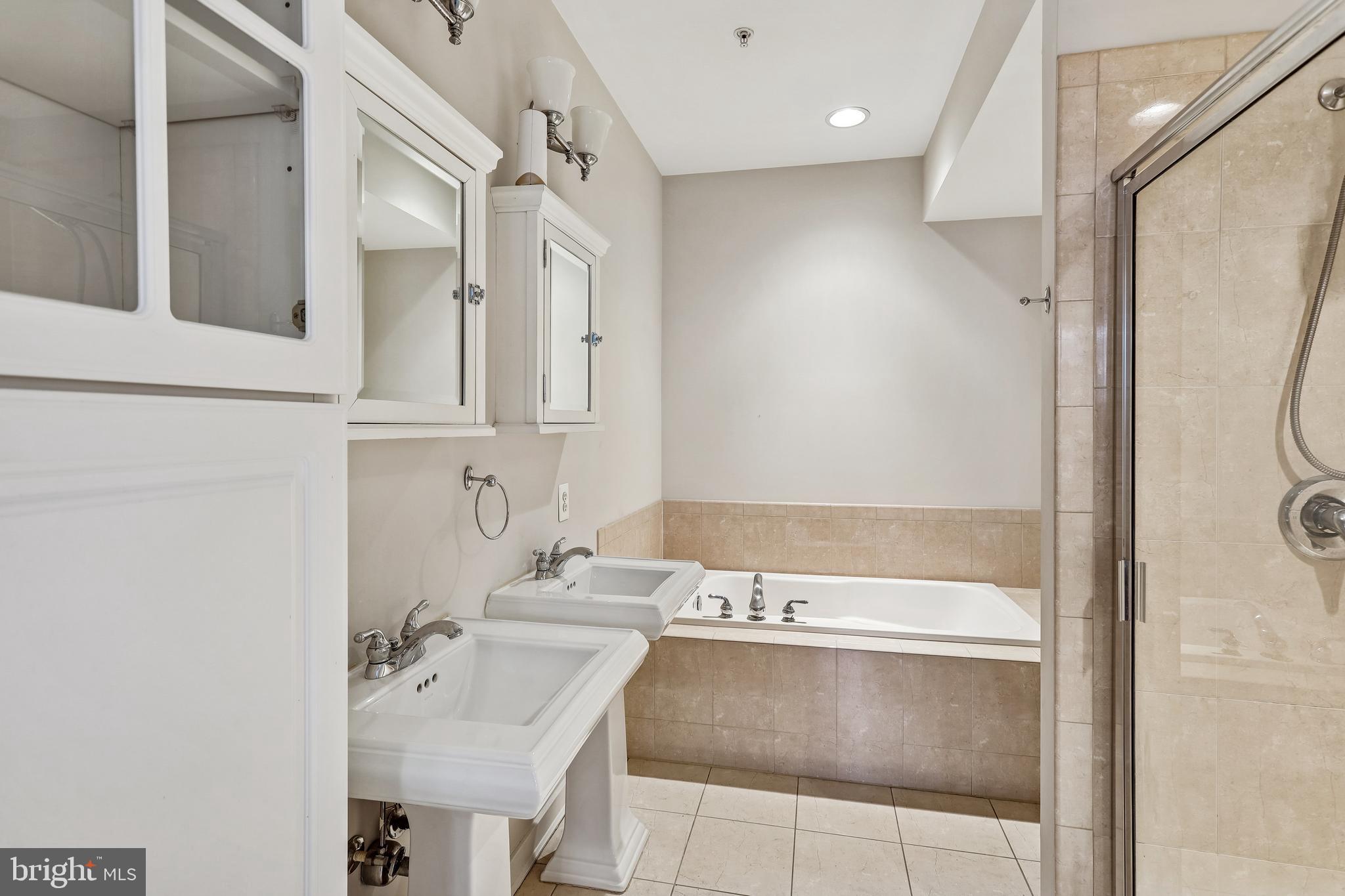 BUTCHERS HILL - Residential