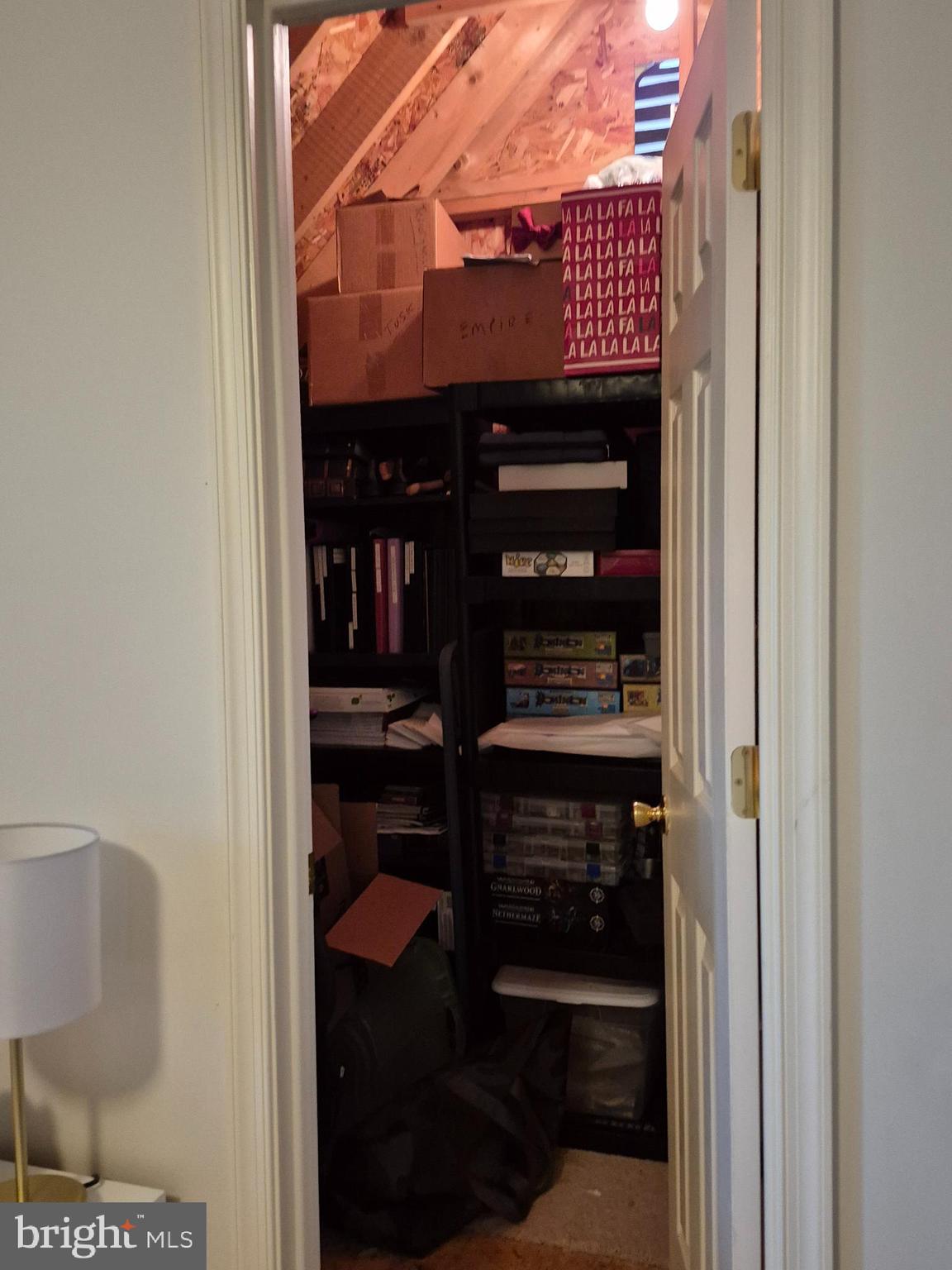 ASPEN HILL - Residential