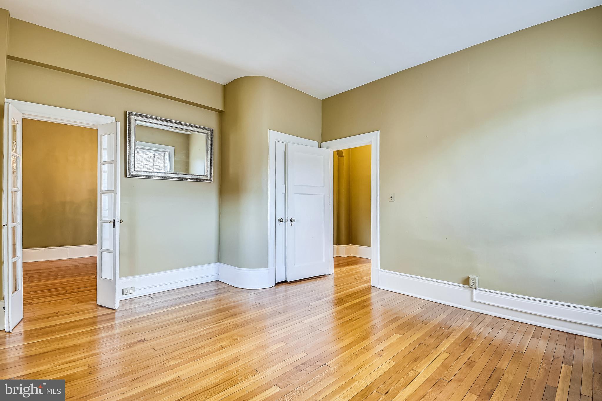 ROLAND PARK - Residential