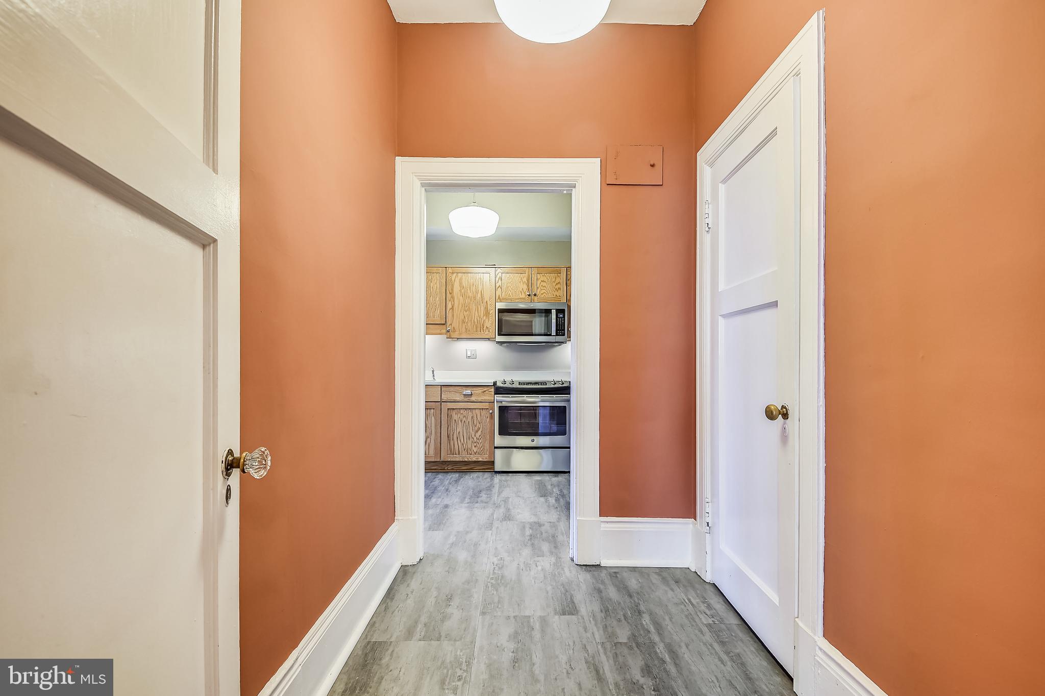 ROLAND PARK - Residential