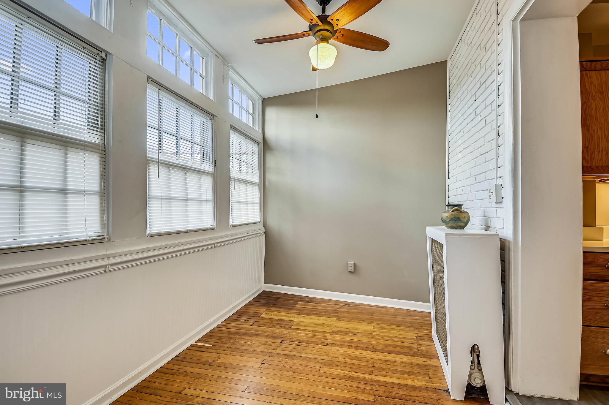 ROLAND PARK - Residential