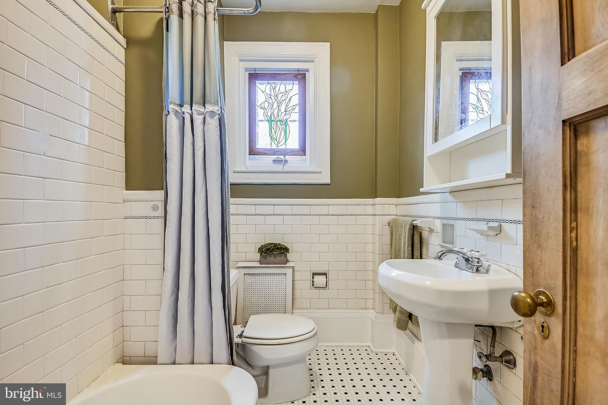 ROLAND PARK - Residential