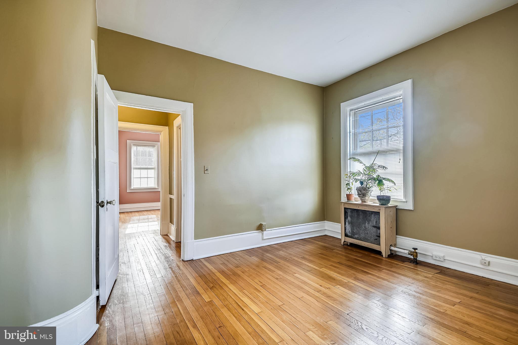 ROLAND PARK - Residential