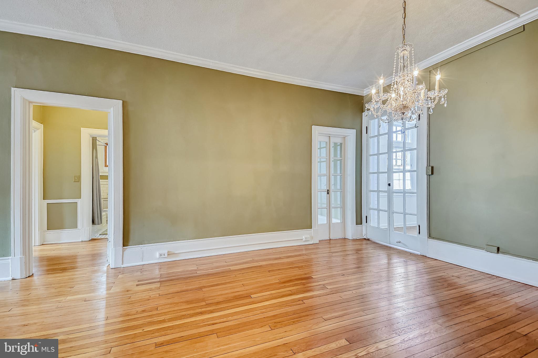 ROLAND PARK - Residential