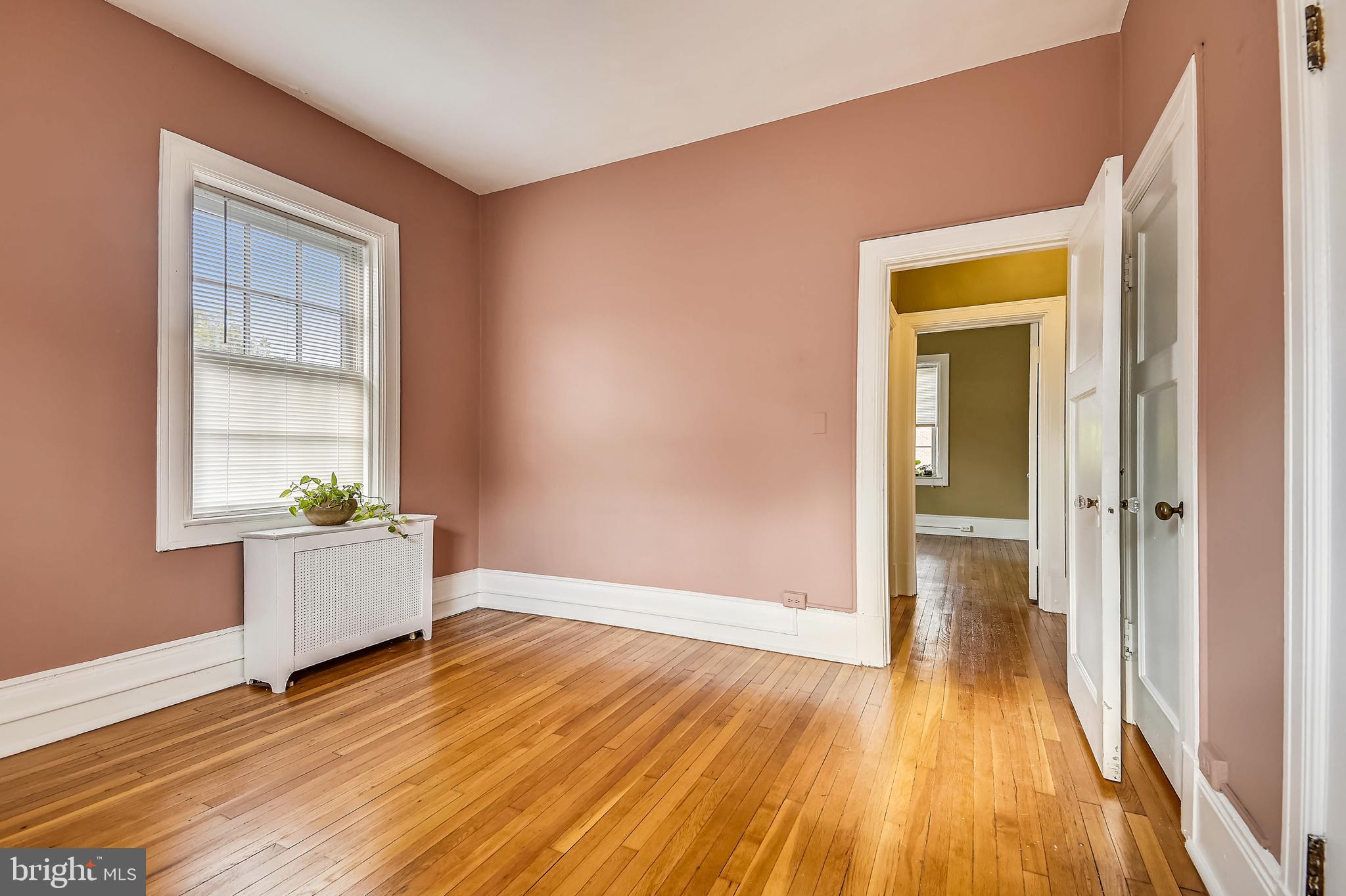 ROLAND PARK - Residential