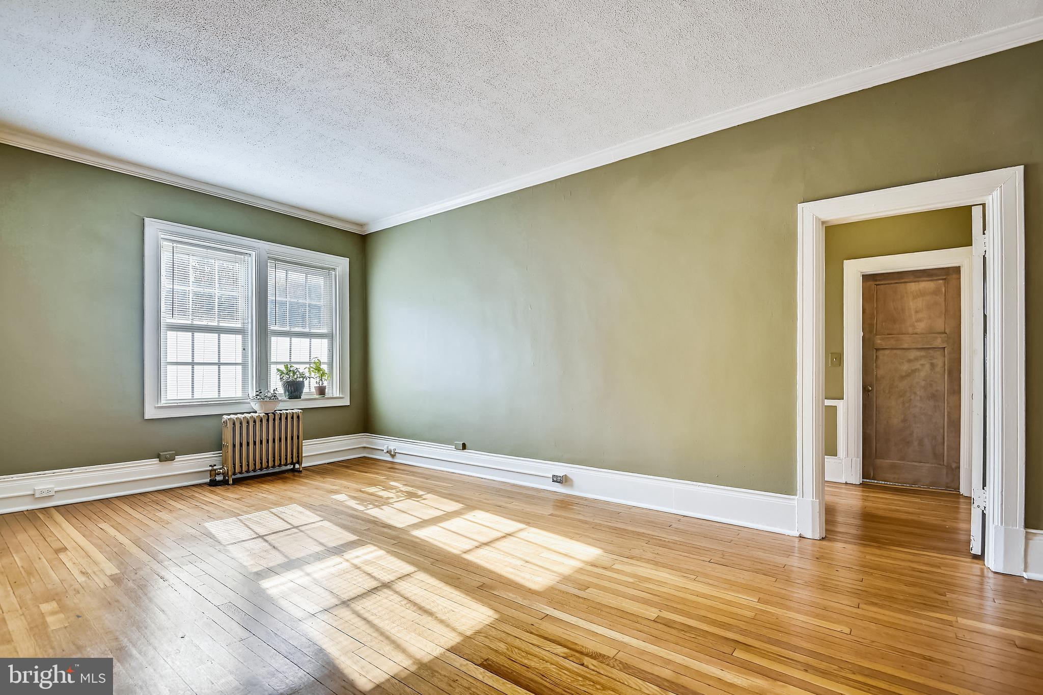 ROLAND PARK - Residential