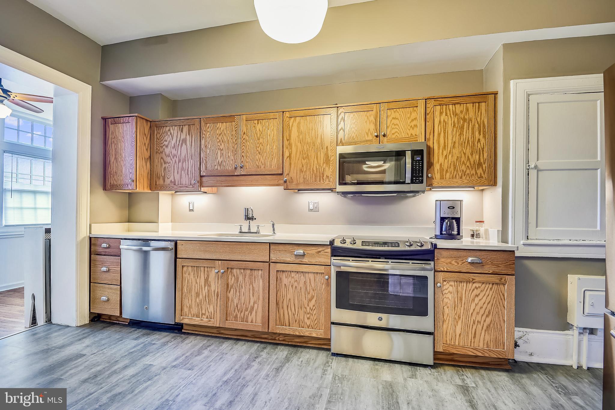 ROLAND PARK - Residential