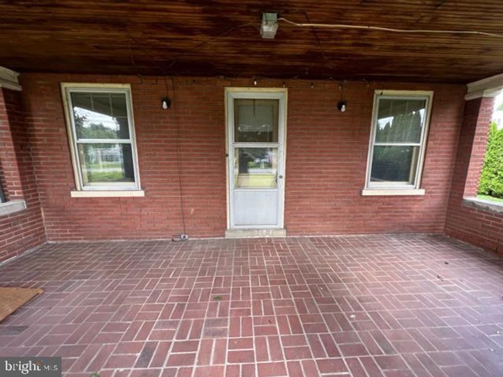 Photo of 1553 New Holland Pike, Lancaster, PA 17601 (MLS # PALA2039240)